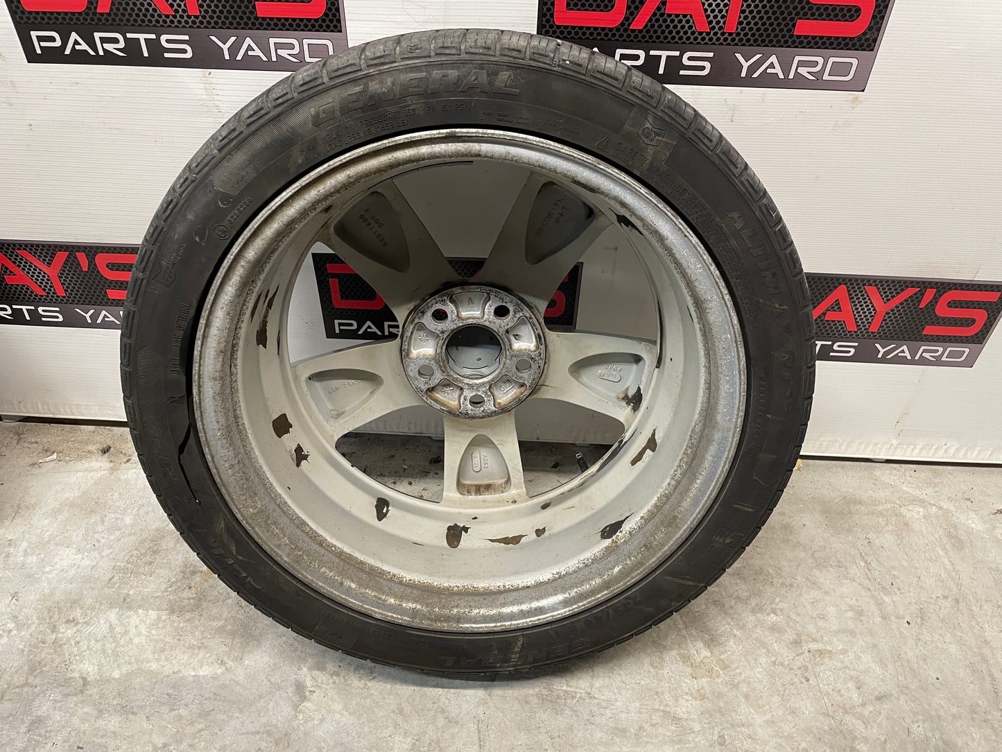2009 Pontiac G8 GT Factory 19x8 OEM Wheels & Tires