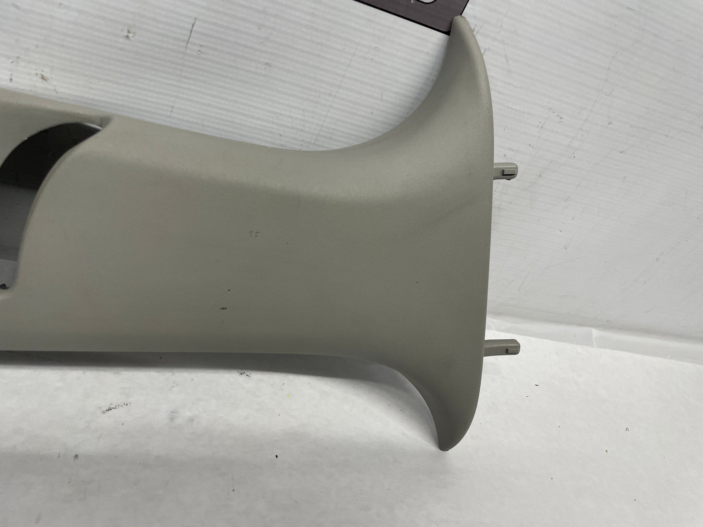 2014 Chevy SS Sedan RH Passenger Interior Center B Pillar Seat Belt Trim Panel OEM