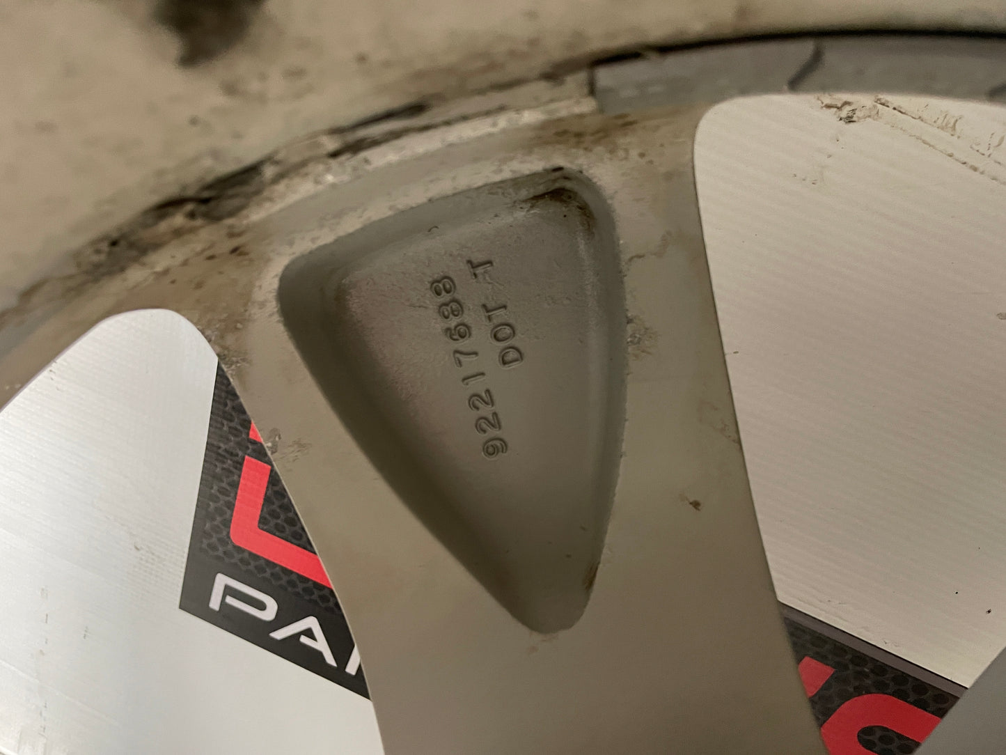 2009 Pontiac G8 GT Factory 19x8 OEM Wheels & Tires