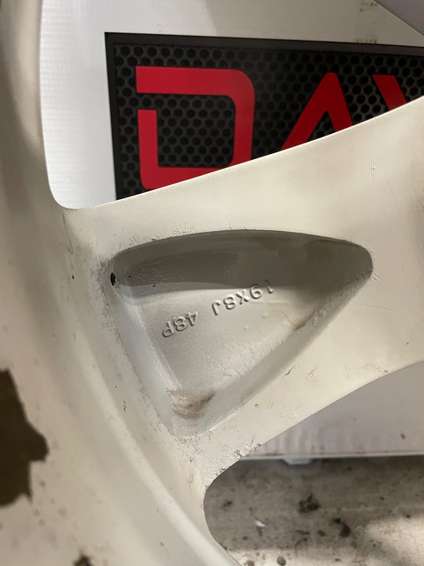 2009 Pontiac G8 GT Factory 19x8 OEM Wheels & Tires