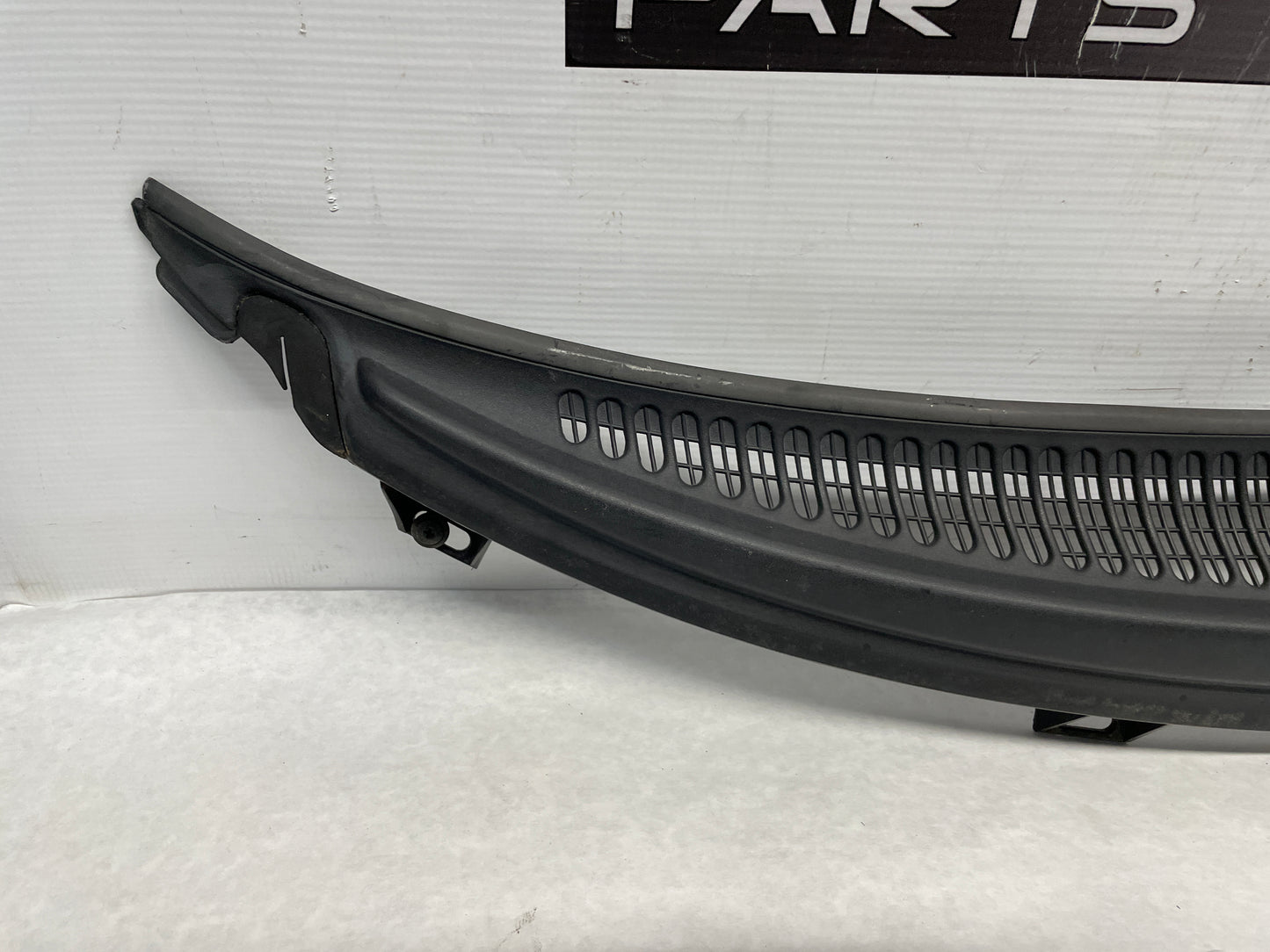 2005 Pontiac GTO 2 PC Windshield Wiper Cowl OEM - Day's Parts Yard