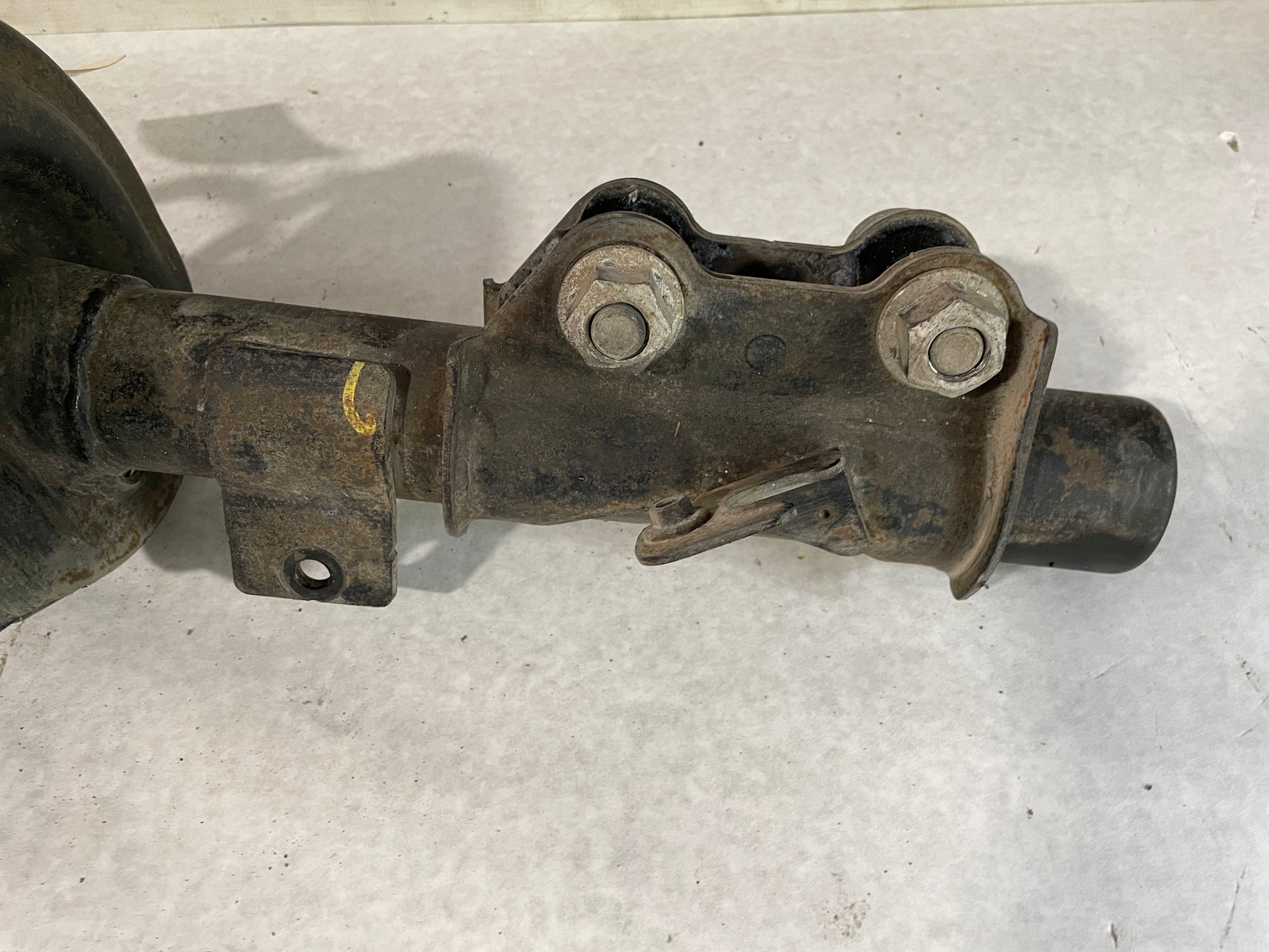 2010 Chevy Camaro SS Front RH Passenger Strut Assembly OEM - Day's Parts Yard