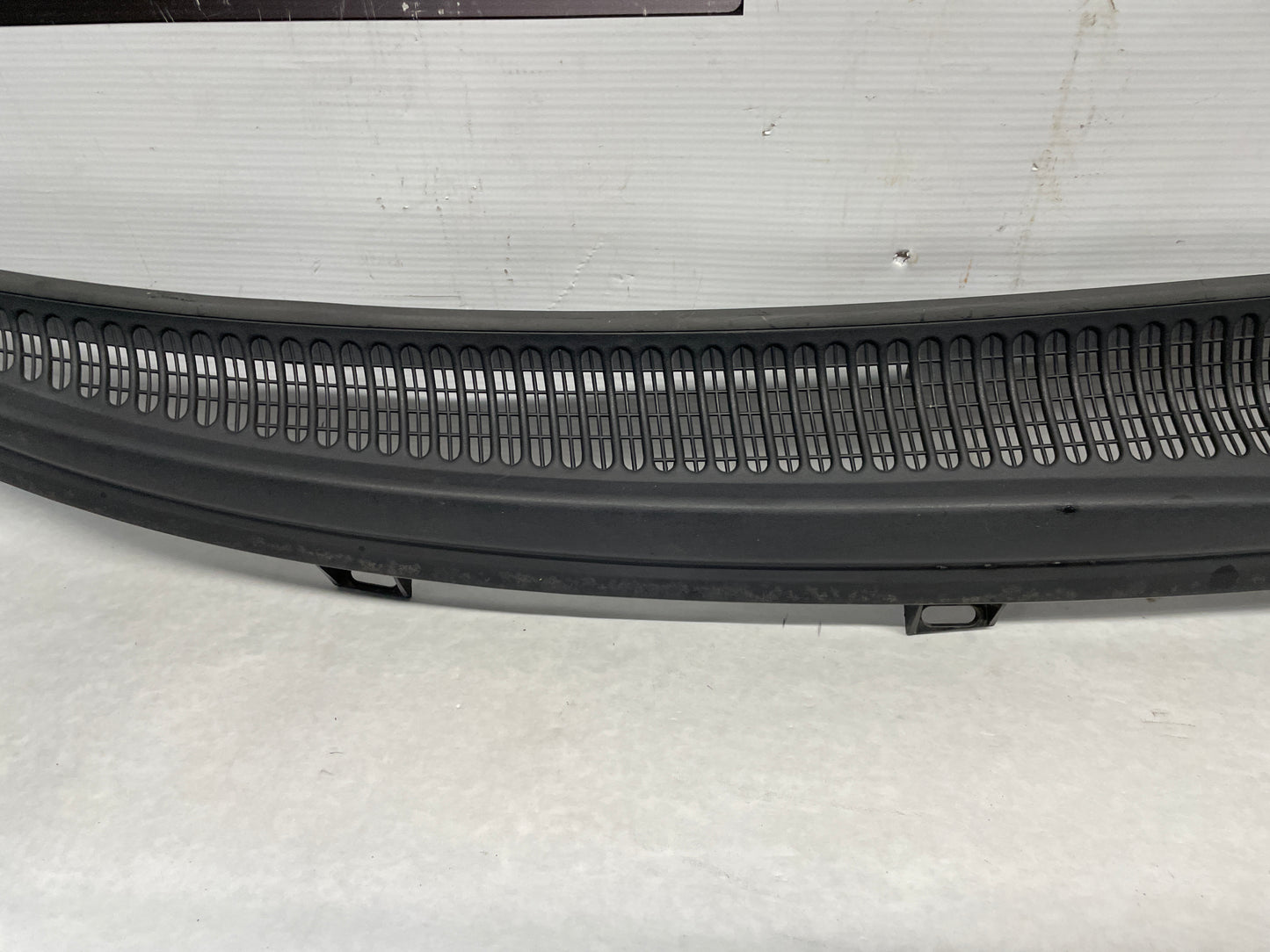 2005 Pontiac GTO 2 PC Windshield Wiper Cowl OEM - Day's Parts Yard