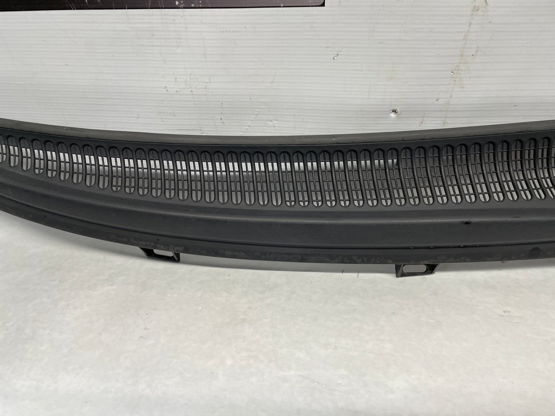 2005 Pontiac GTO 2 PC Windshield Wiper Cowl OEM - Day's Parts Yard