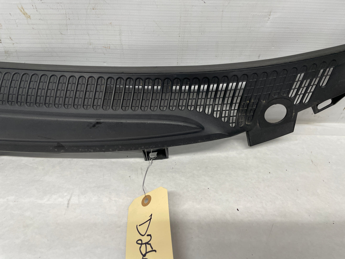2005 Pontiac GTO 2 PC Windshield Wiper Cowl OEM - Day's Parts Yard