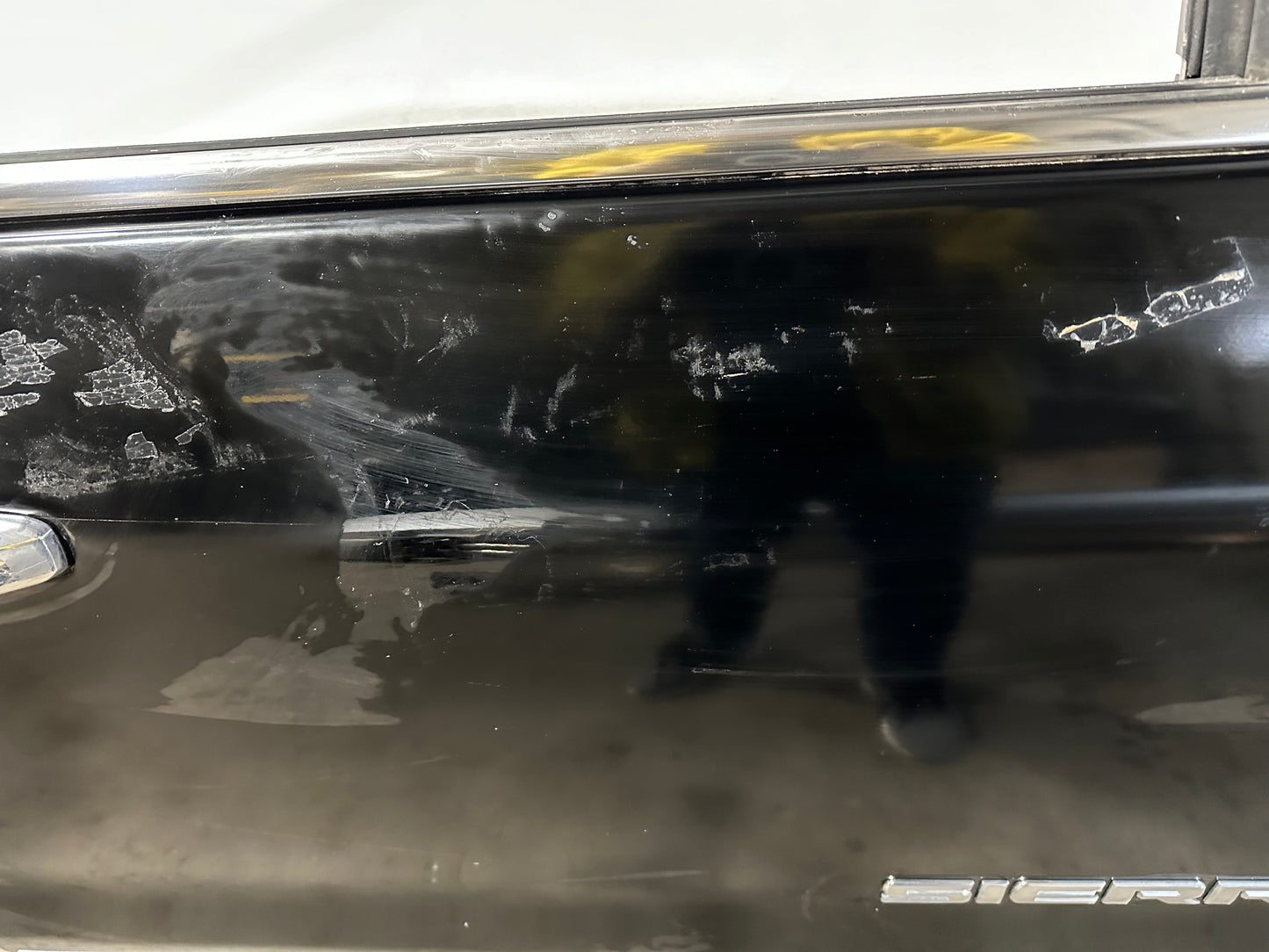 2018 GMC Sierra 1500 SLT Front RH Passenger Complete Door OEM