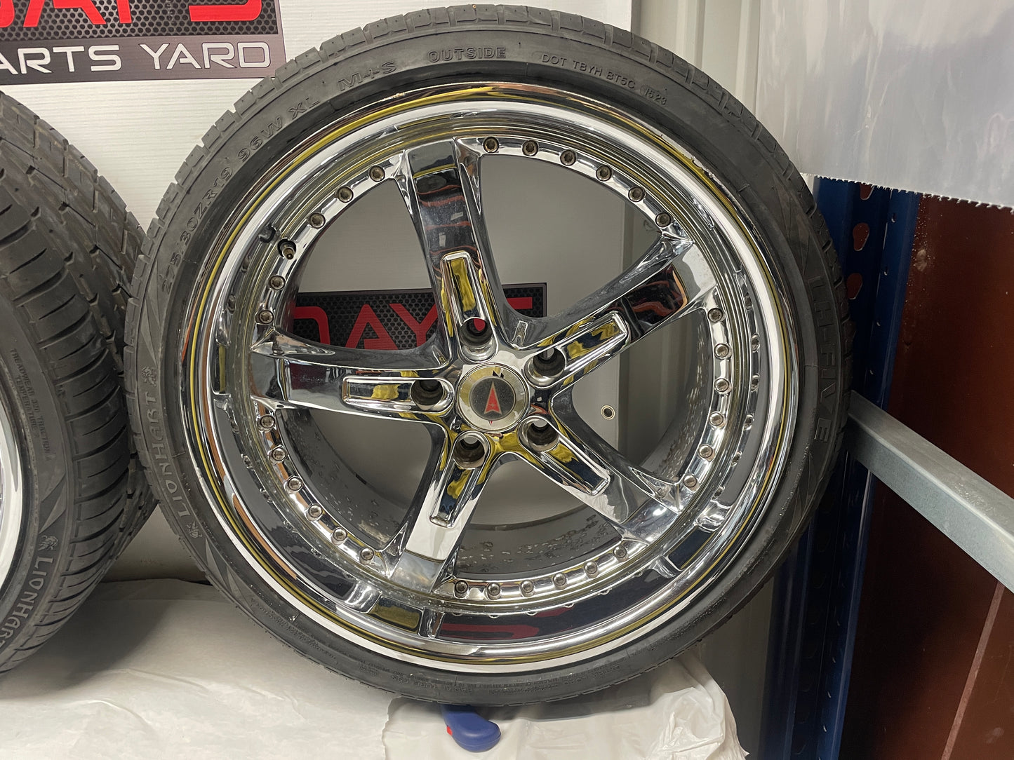 2006 Pontiac GTO TSW Wheels & Tires Lionhart LH Five 275/30ZR19 245/35ZR19