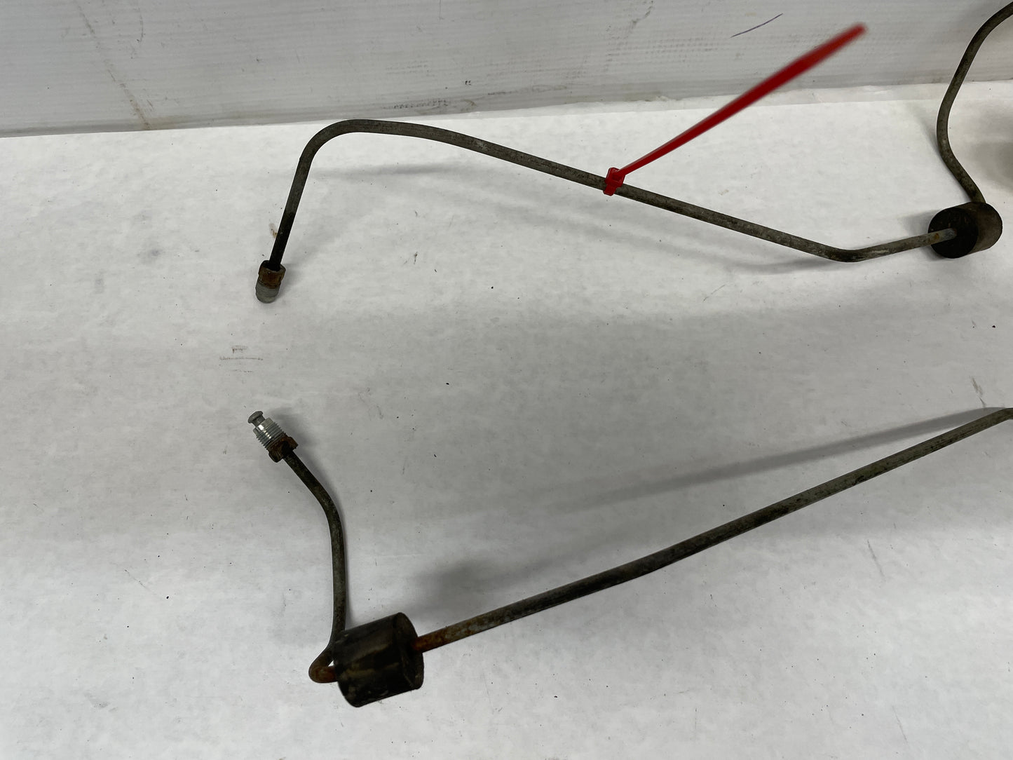 2005 Pontiac GTO RH & LH Rear Control Arm Brake Lines Hoses Tubes OEM - Day's Parts Yard