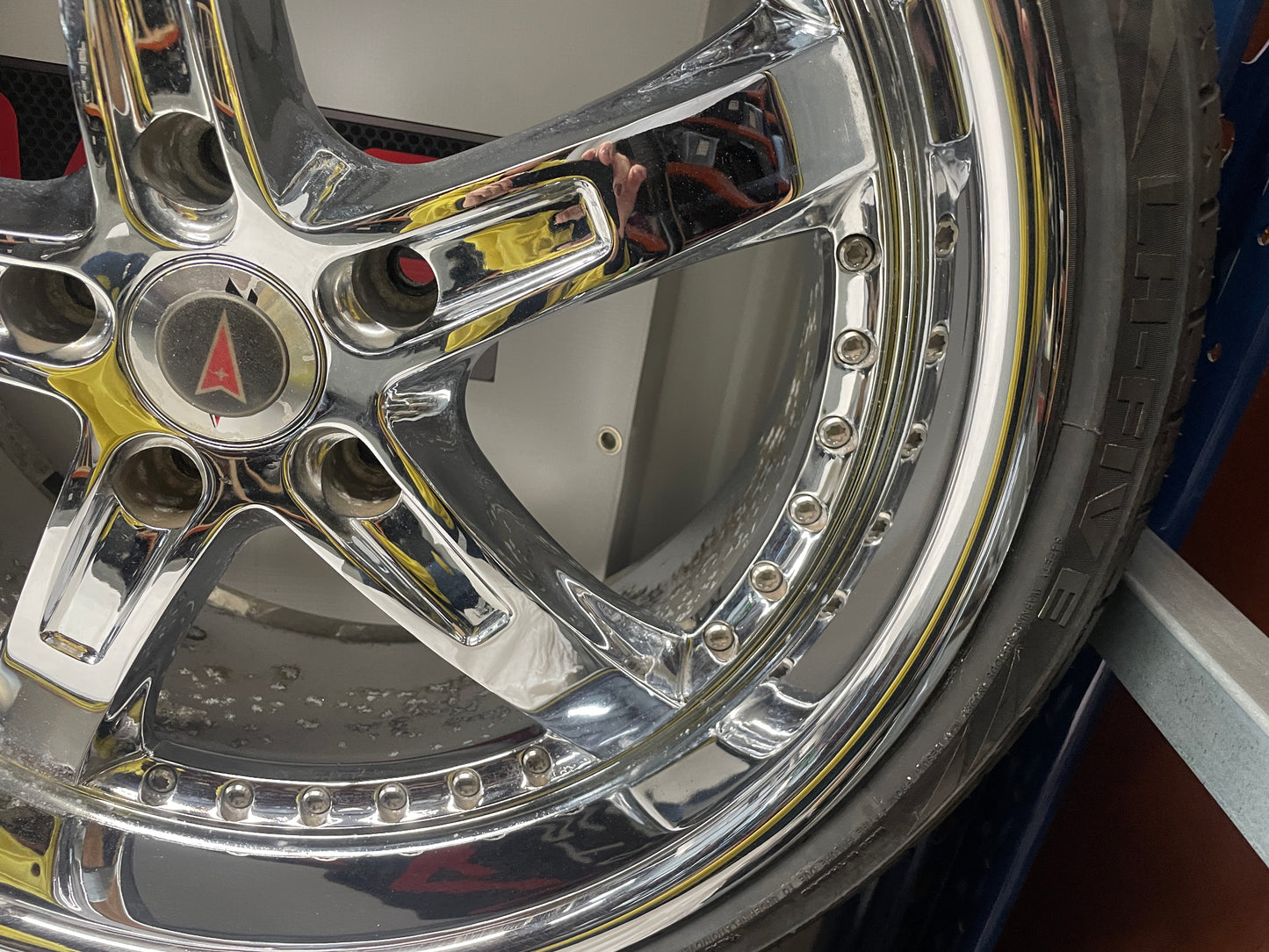 2006 Pontiac GTO TSW Wheels & Tires Lionhart LH Five 275/30ZR19 245/35ZR19