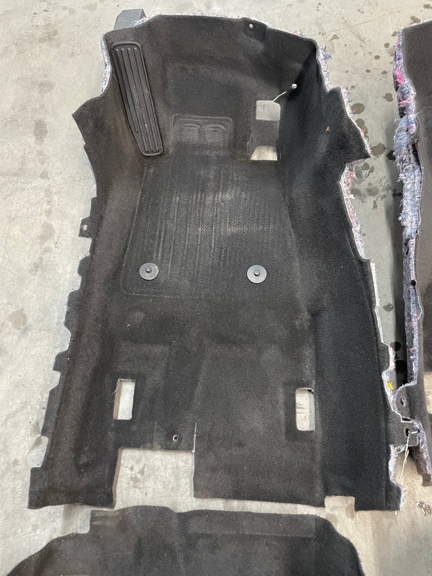 2018 Chevy Camaro SS Complete Floor Carpet OEM - Day's Parts Yard
