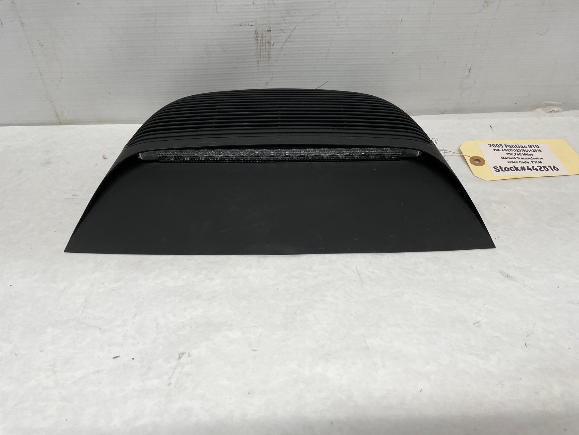 2005 Pontiac GTO 3rd Third Brake Taillight Light Lamp High Mount OEM - Day's Parts Yard