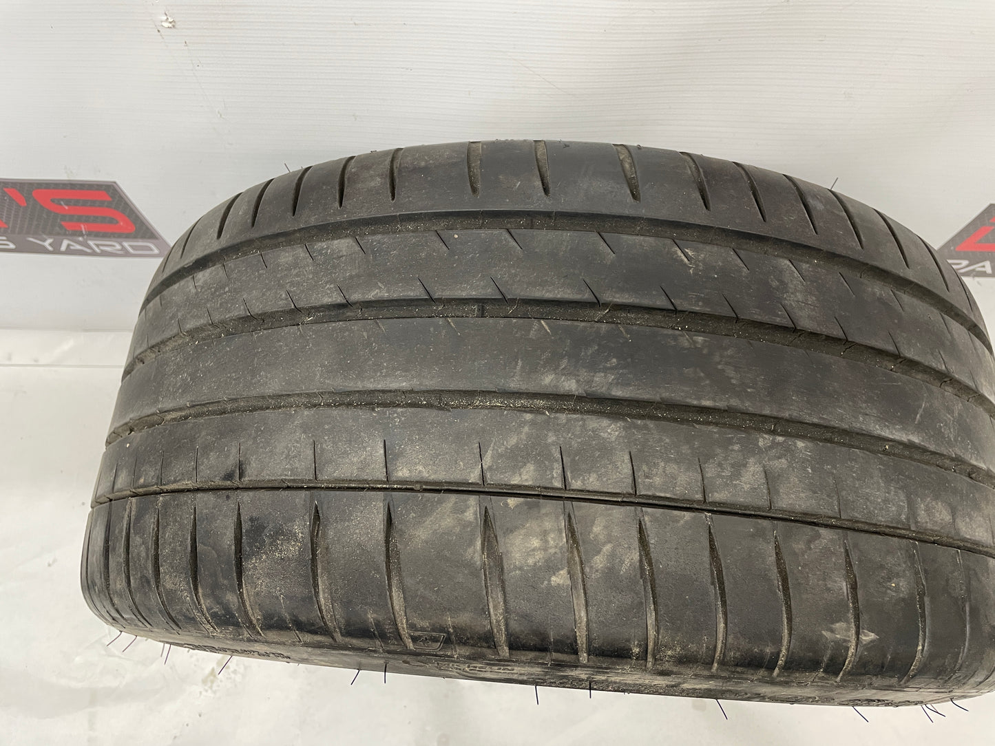 Michelin Pilot Sport 4S 255/35ZR18 Tire