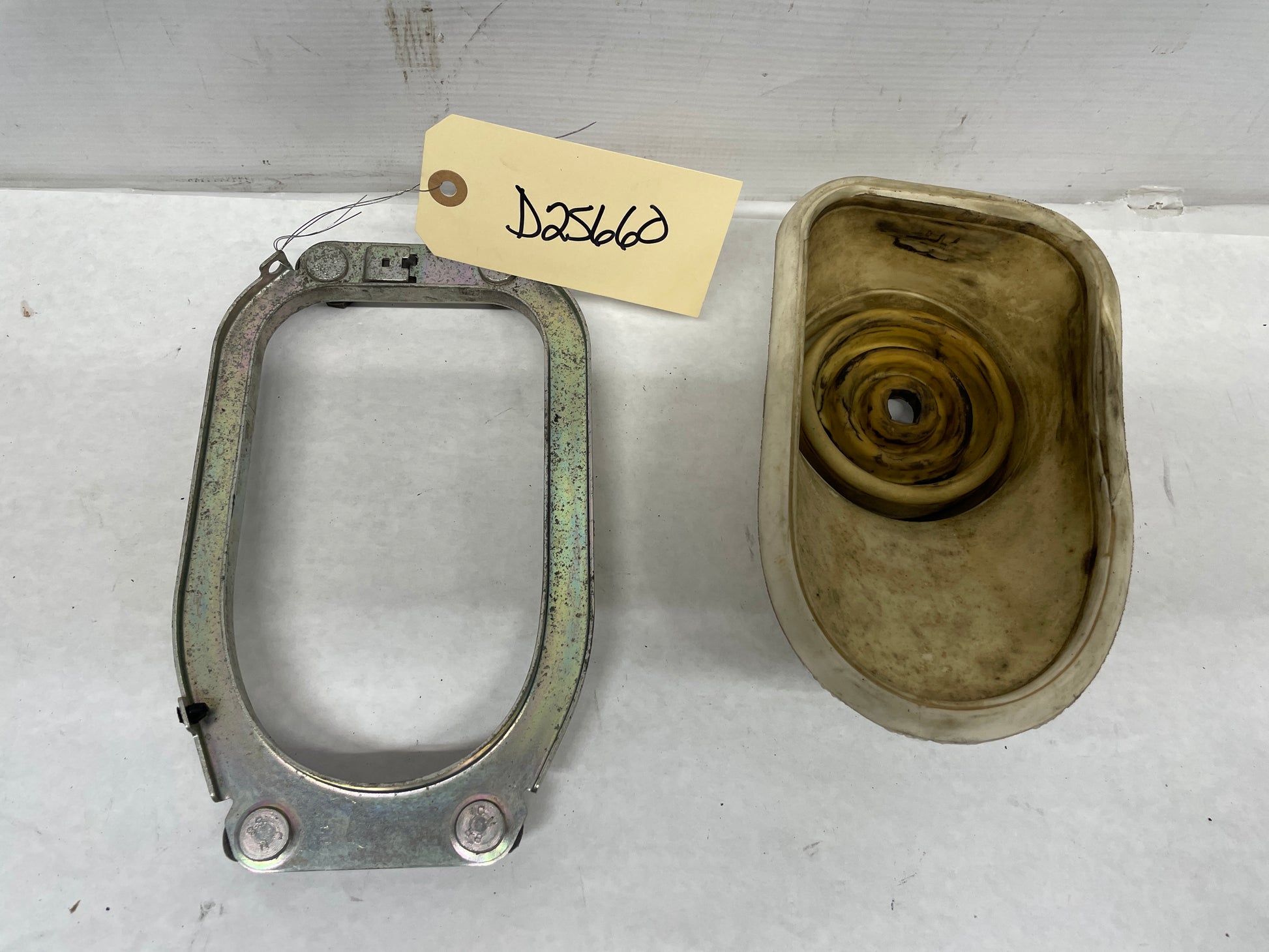 2005 Pontiac GTO White Rubber Shift Boot w/ Boot Ring Bracket OEM - Day's Parts Yard