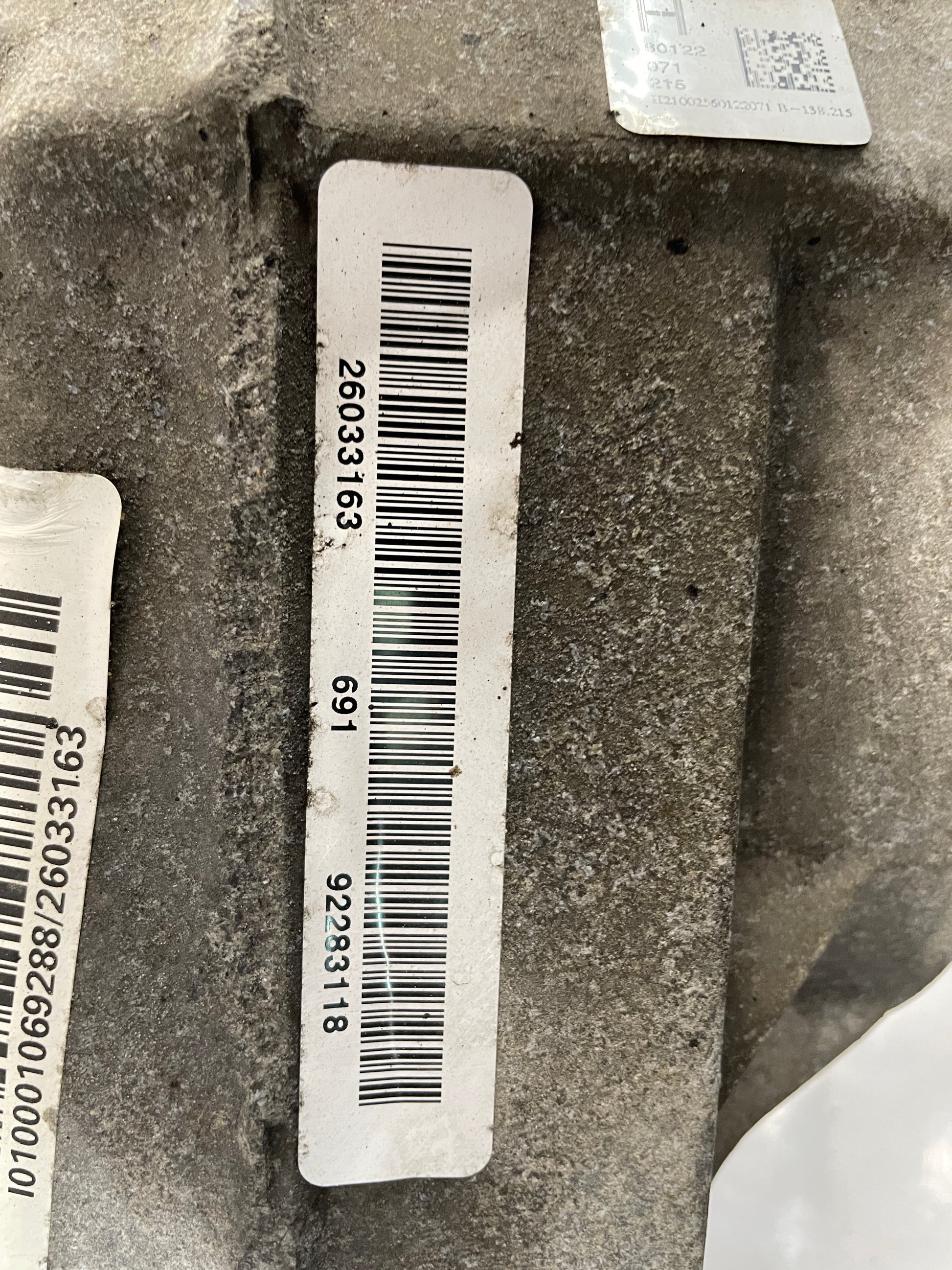 2016 Chevy SS Sedan Rear End Axle Carrier Rearend Diff Differential 3.27 LSD OEM - Day's Parts Yard