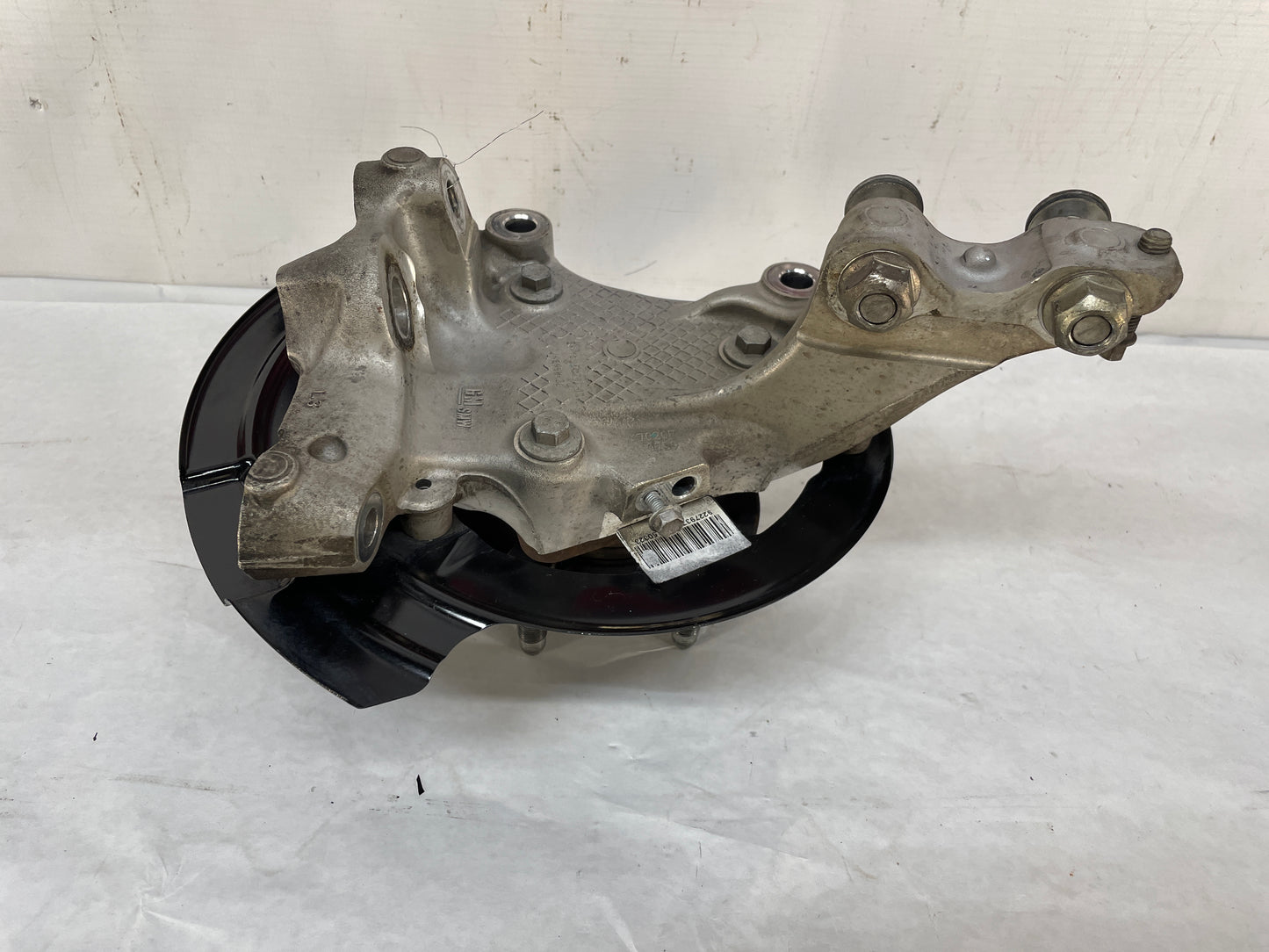2009 Pontiac G8 2009 Pontiac G8 LH Driver Front Suspension Spindle Knuckle Hub Assembly OEM - Day's Parts Yard