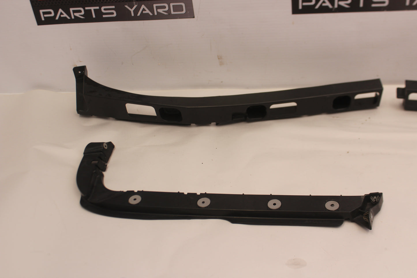 2016 Cadillac ATS-V Rear Bumper Cover Brackets OEM - Day's Parts Yard
