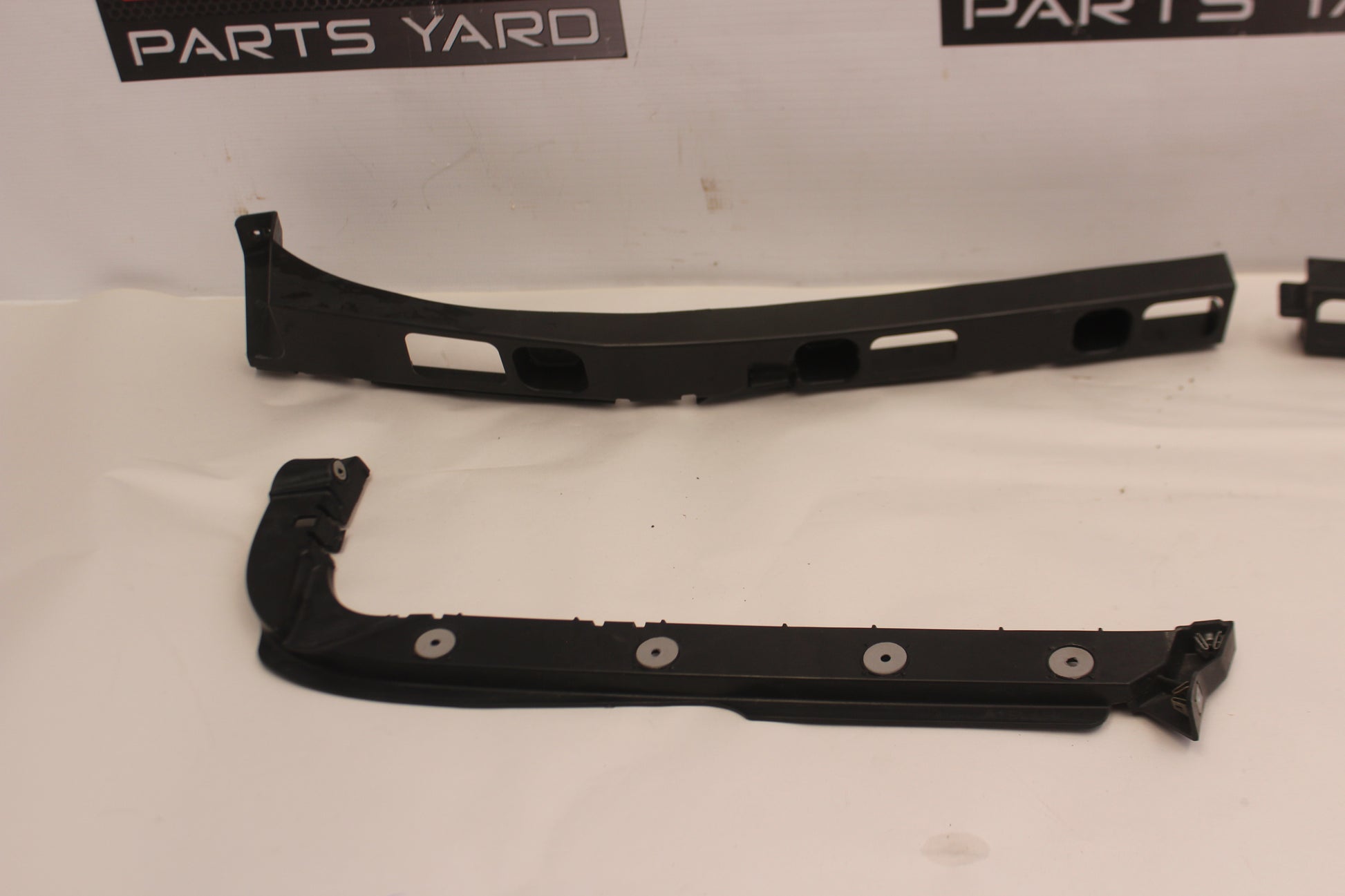 2016 Cadillac ATS-V Rear Bumper Cover Brackets OEM - Day's Parts Yard