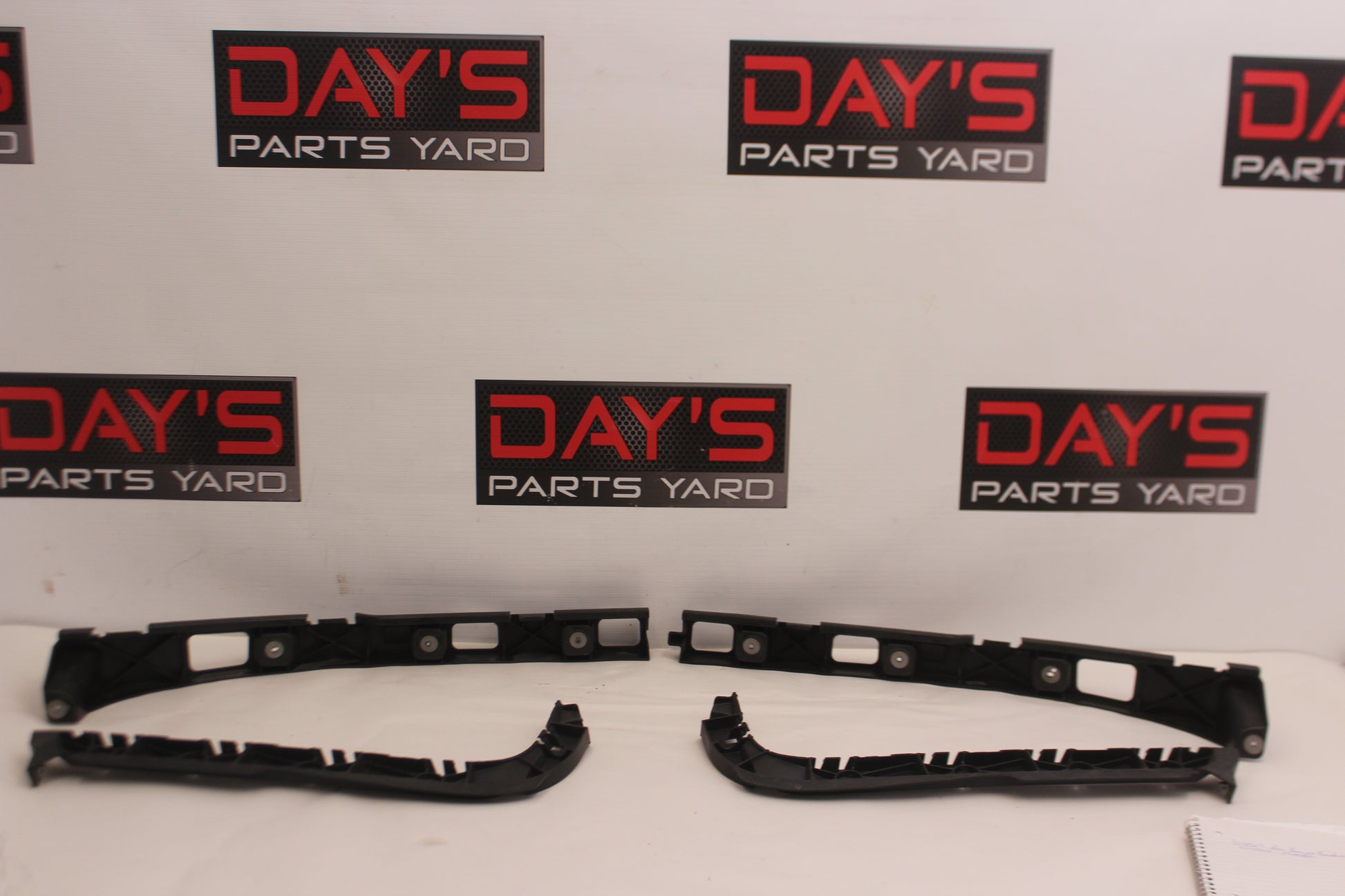 2016 Cadillac ATS-V Rear Bumper Cover Brackets OEM - Day's Parts Yard