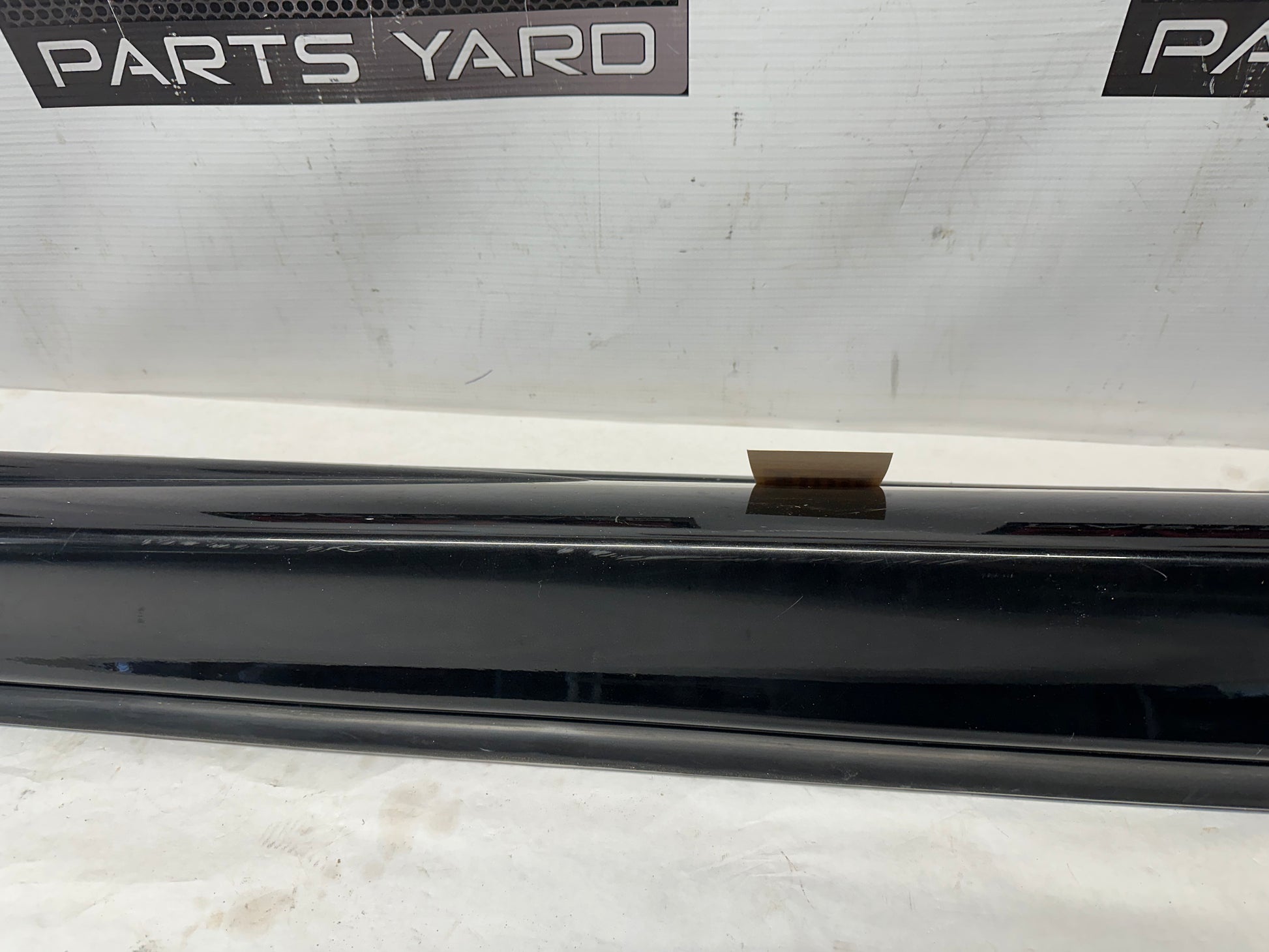 2006 Pontiac GTO LH Driver Rocker Molding Side Skirt Black OEM - Day's Parts Yard