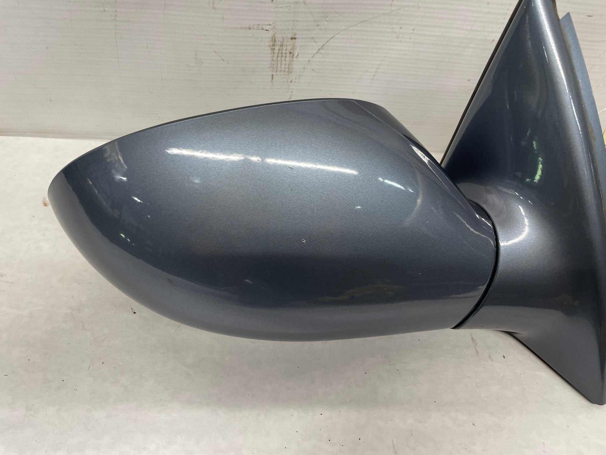2005 Pontiac GTO RH Passenger Exterior Outside Mirror OEM - Day's Parts Yard