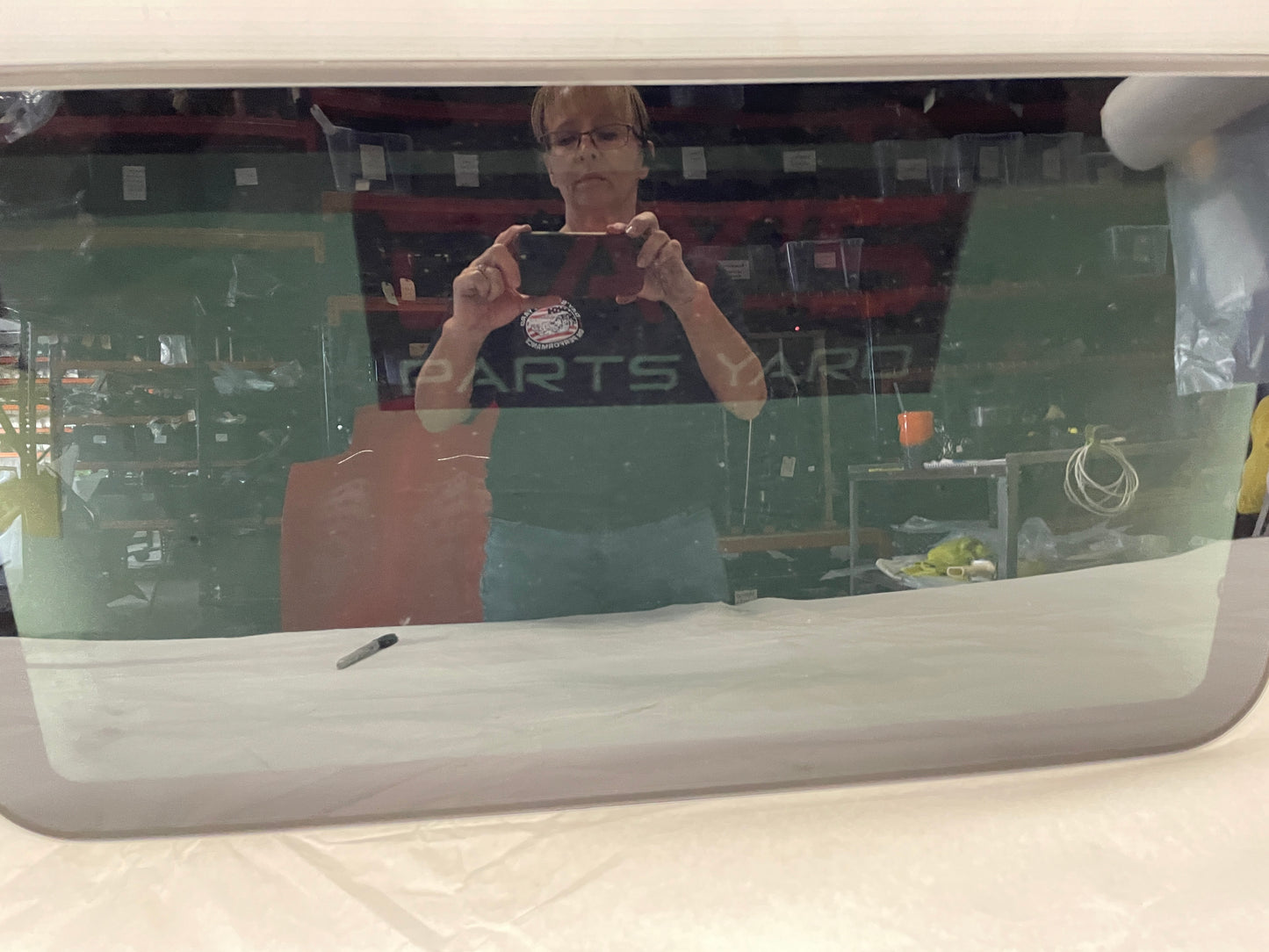 2014 Chevy SS Sedan Sun Moon Roof Glass OEM - Day's Parts Yard