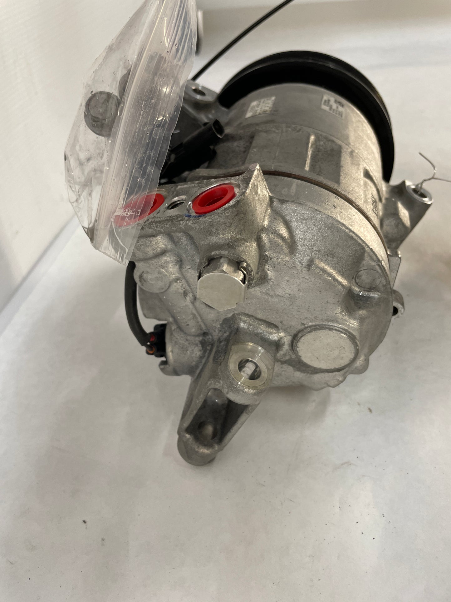 2015 Chevy SS Sedan AC A/C Air Conditioner Compressor w/ Hardware OEM