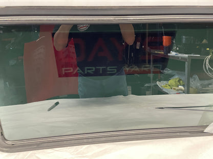 2014 Chevy SS Sedan Sun Moon Roof Glass OEM - Day's Parts Yard