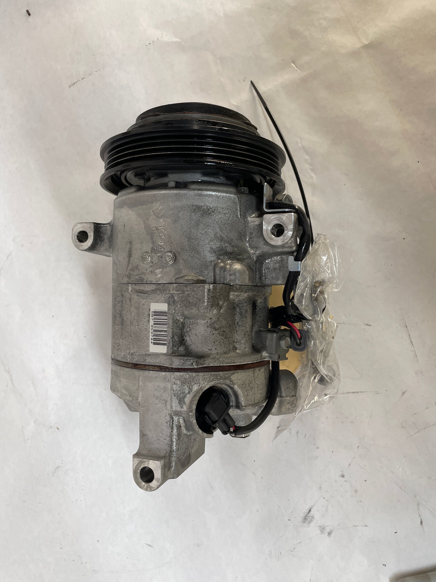 2015 Chevy SS Sedan AC A/C Air Conditioner Compressor w/ Hardware OEM