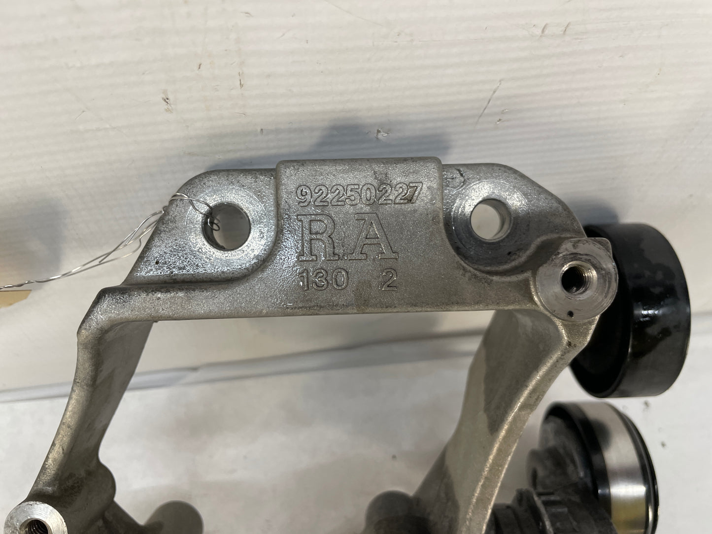 2015 Chevy SS Sedan AC A/C Air Conditioner Compressor Bracket w/ Hardware OEM