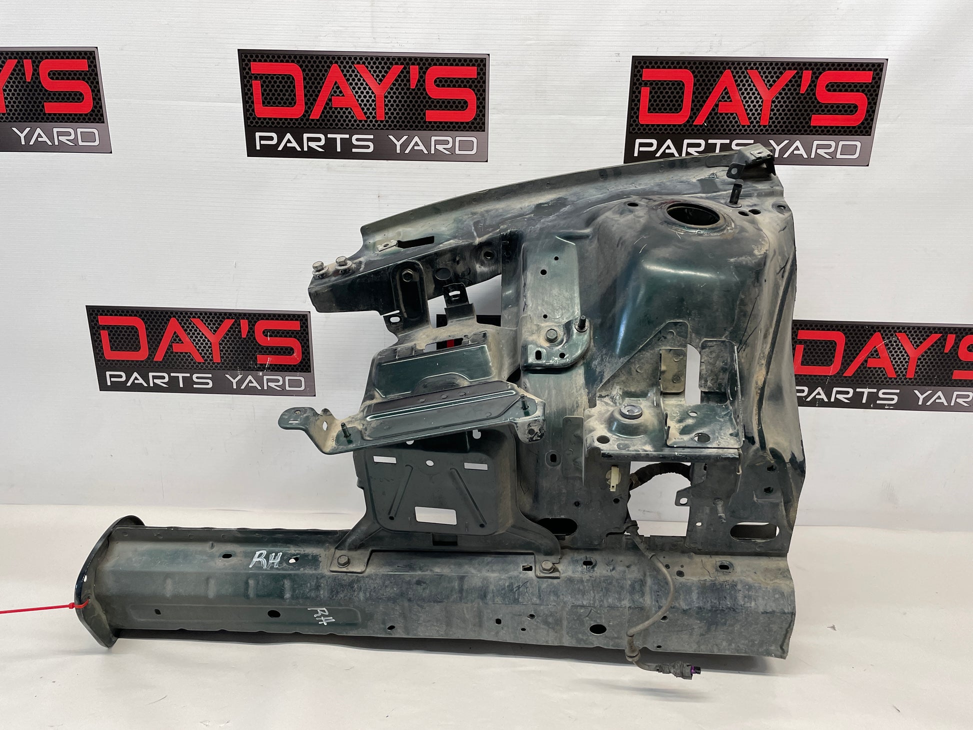 2015 Chevy SS Sedan RH Passenger Shock Tower Frame Rail OEM - Day's Parts Yard