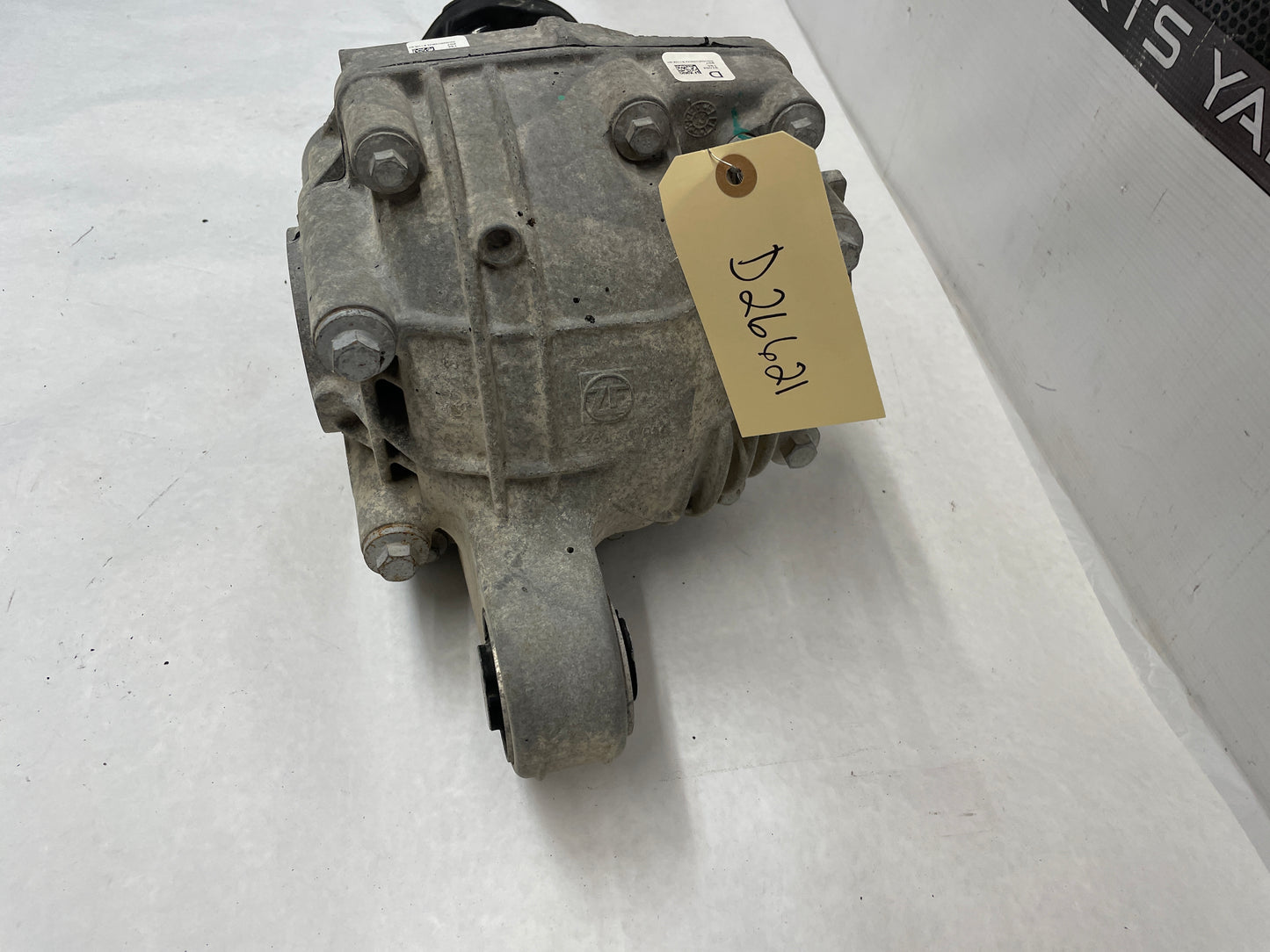 2014 Chevy SS Sedan Rear End Axle Carrier Rearend Diff Differential 3.27 LSD OEM