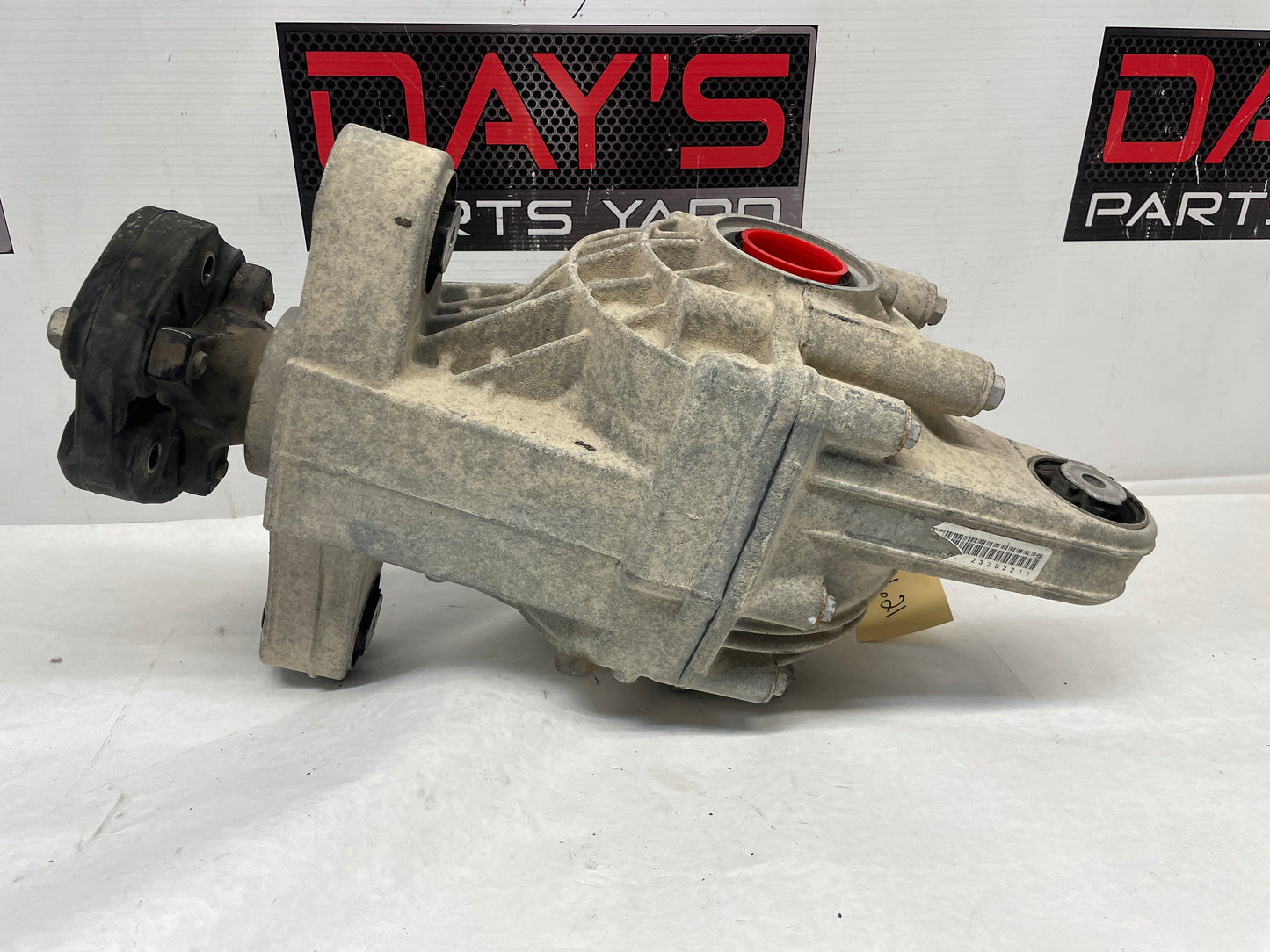2014 Chevy SS Sedan Rear End Axle Carrier Rearend Diff Differential 3.27 LSD OEM