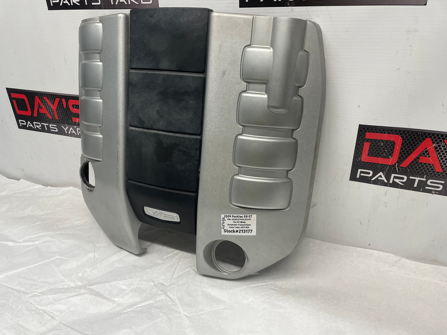 2009 Pontiac G8 GT Engine Motor V8 Cover OEM
