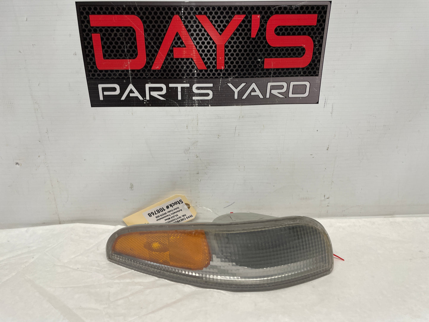 1999 Chevy C5 Corvette RH Passenger Turn Signal Marker Light Lamp OEM - Day's Parts Yard