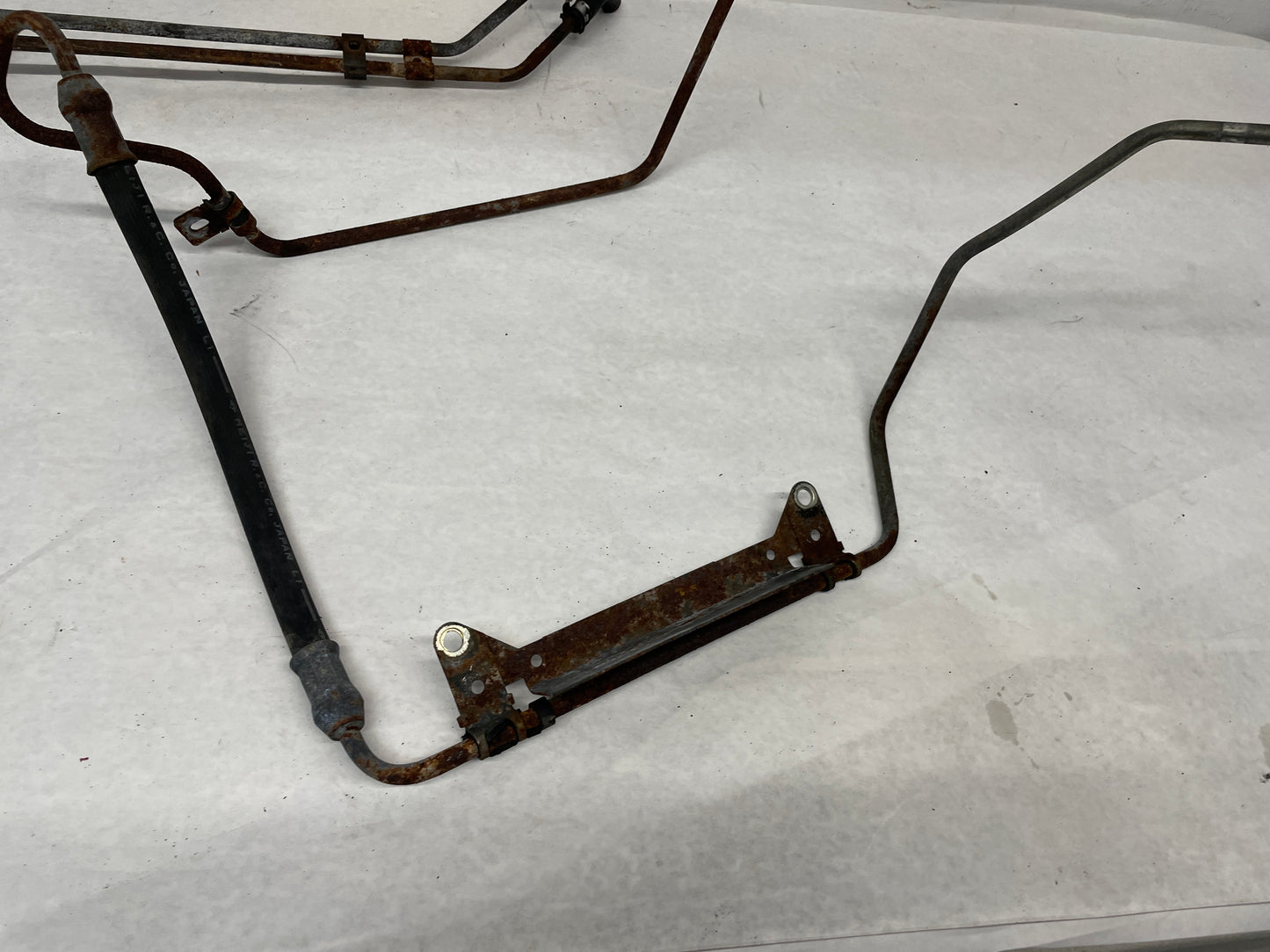 2005 Pontiac GTO Power Steering Lines Hoses Tubes OEM - Day's Parts Yard