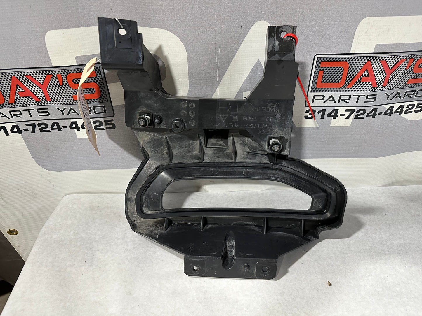 2018 GMC Sierra 1500 SLT RH Passenger Fog Light Bezel OEM