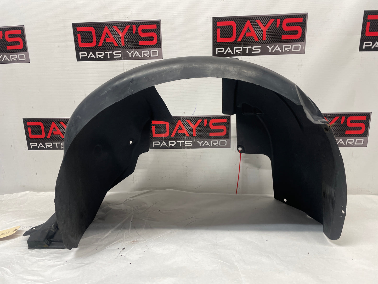 2009 Pontiac G8 GT RH Passenger Front Fender Wheel Well Liner House OEM