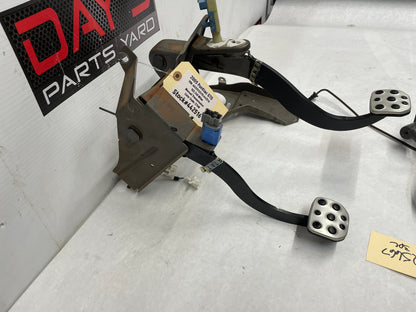 2005 Pontiac GTO Manual Brake & Clutch Pedal Assembly w/ Hydraulics OEM - Day's Parts Yard