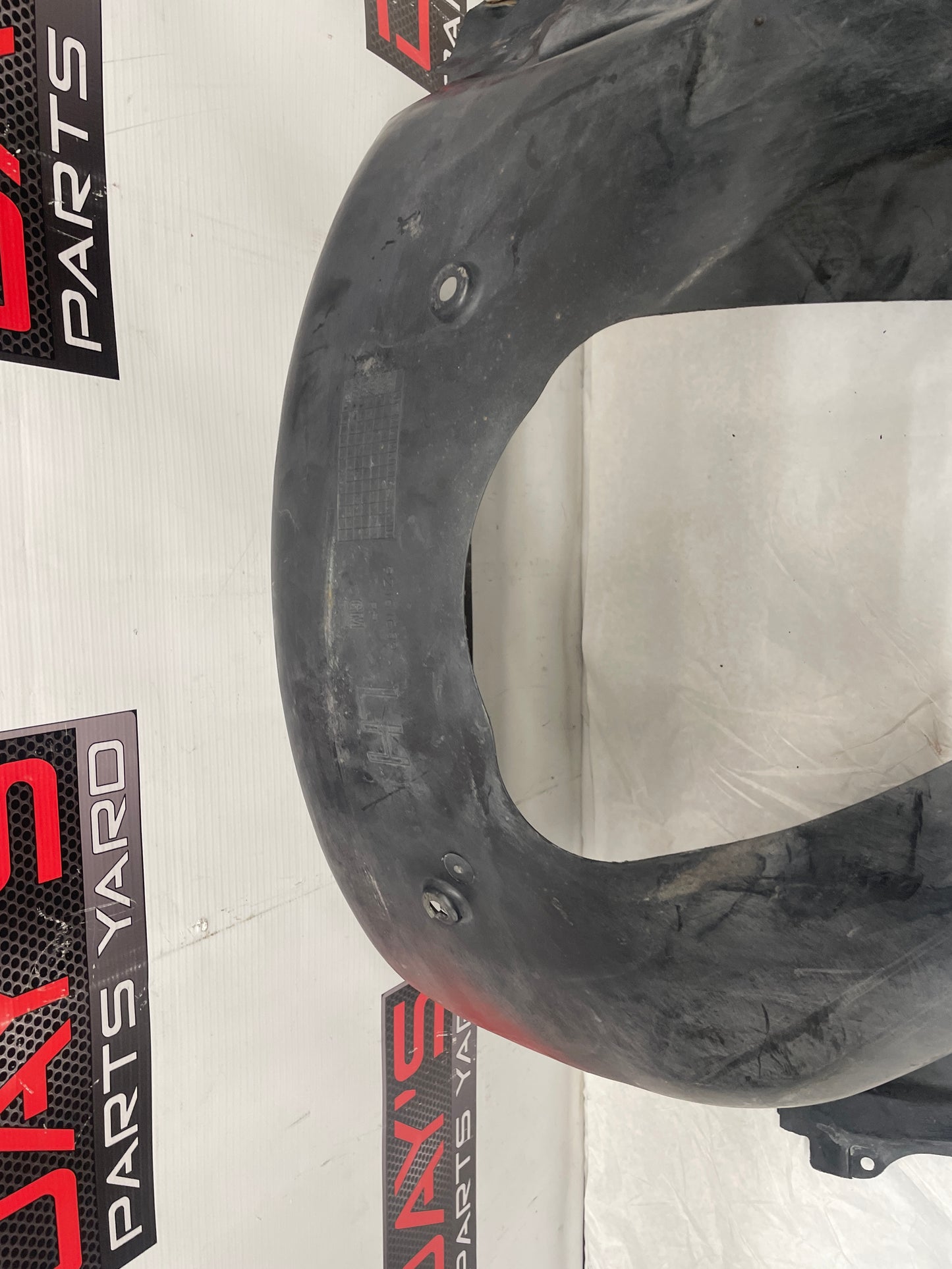 2009 Pontiac G8 GT LH Driver Front Fender Wheel Well Liner House OEM