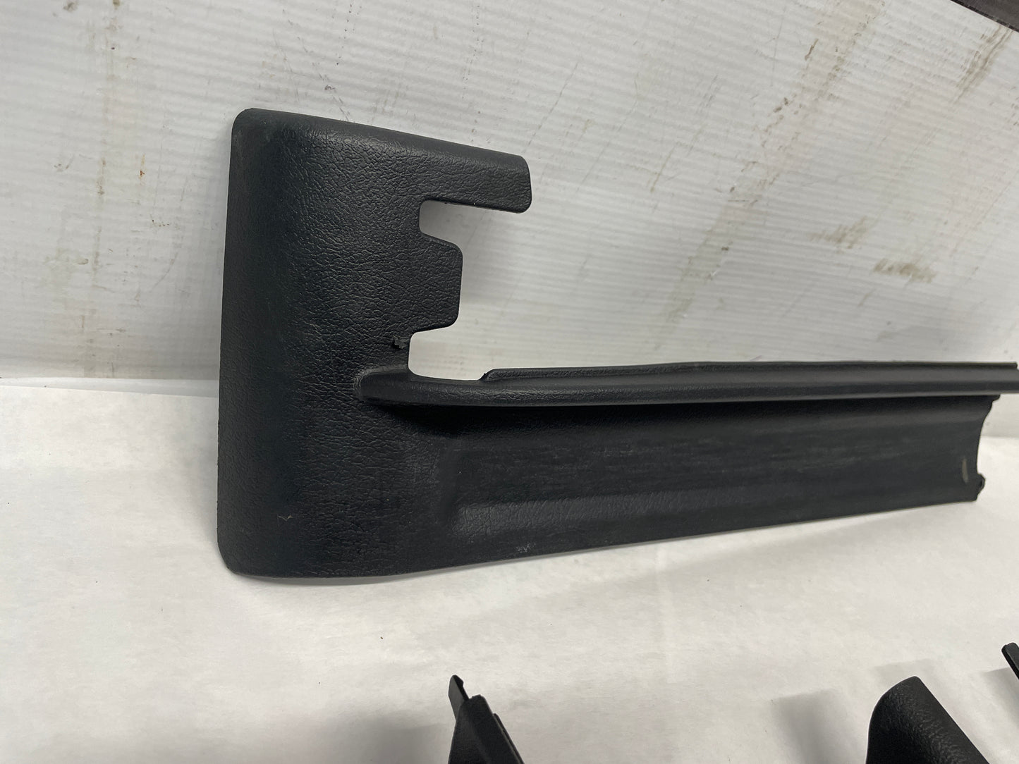 2005 Pontiac GTO Complete LH Driver 4pc Front Seat Rail Frame Trim Set OEM