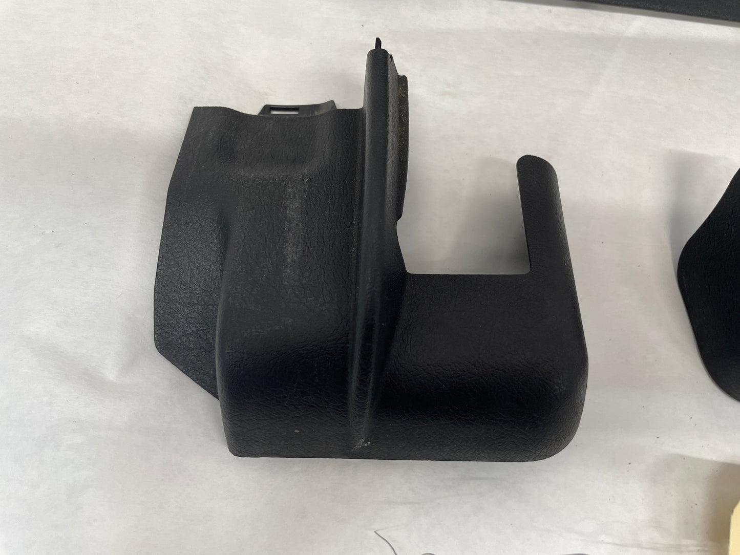 2005 Pontiac GTO Complete LH Driver 4pc Front Seat Rail Frame Trim Set OEM