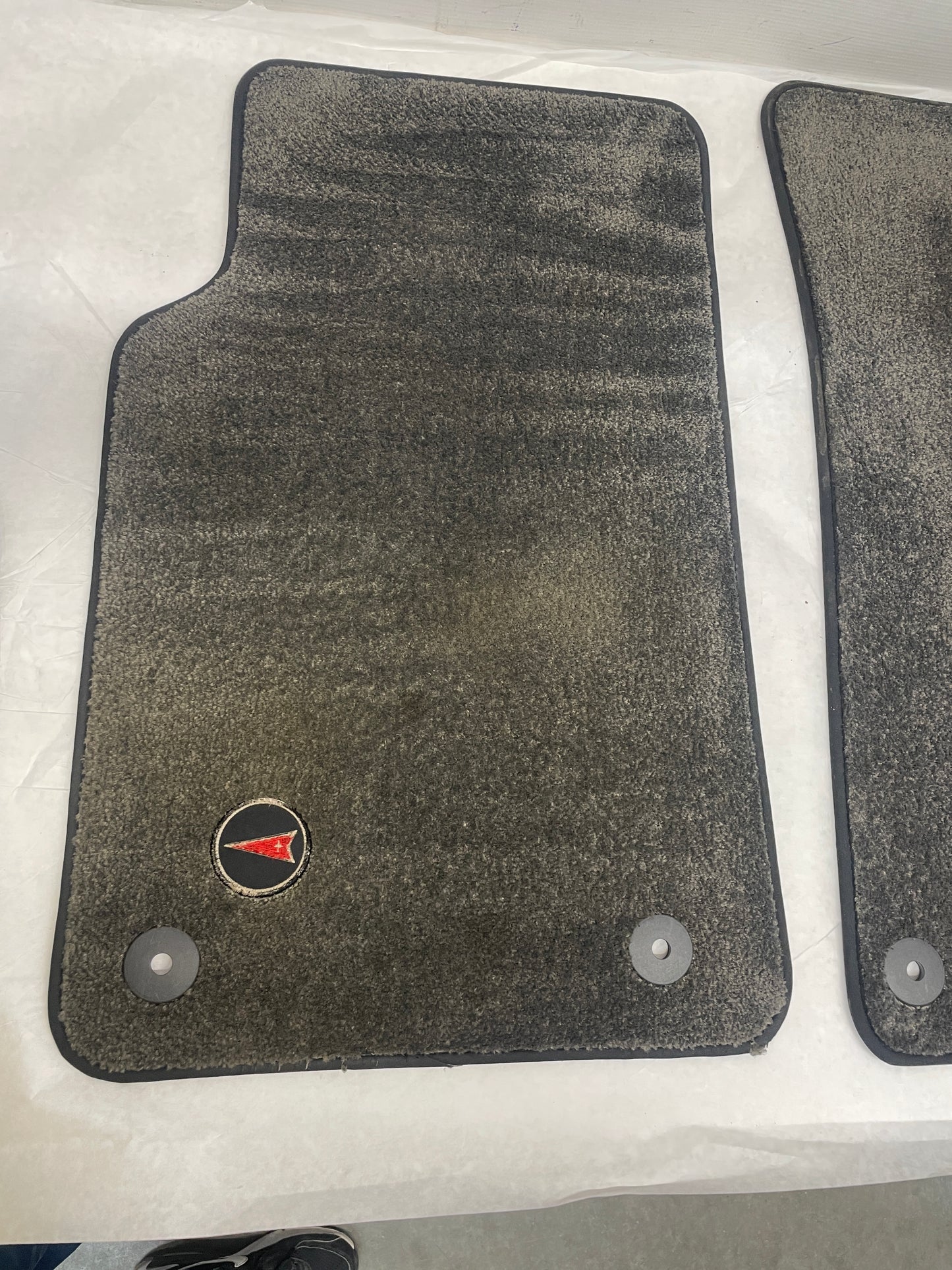 2009 Pontiac G8 GT Floor Mats