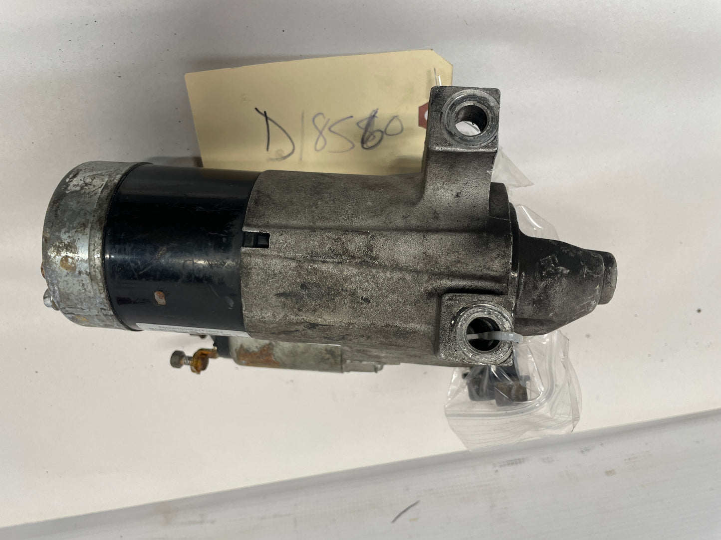 2006 Pontiac GTO Starter Unit Assembly w/ Hardware OEM - Day's Parts Yard