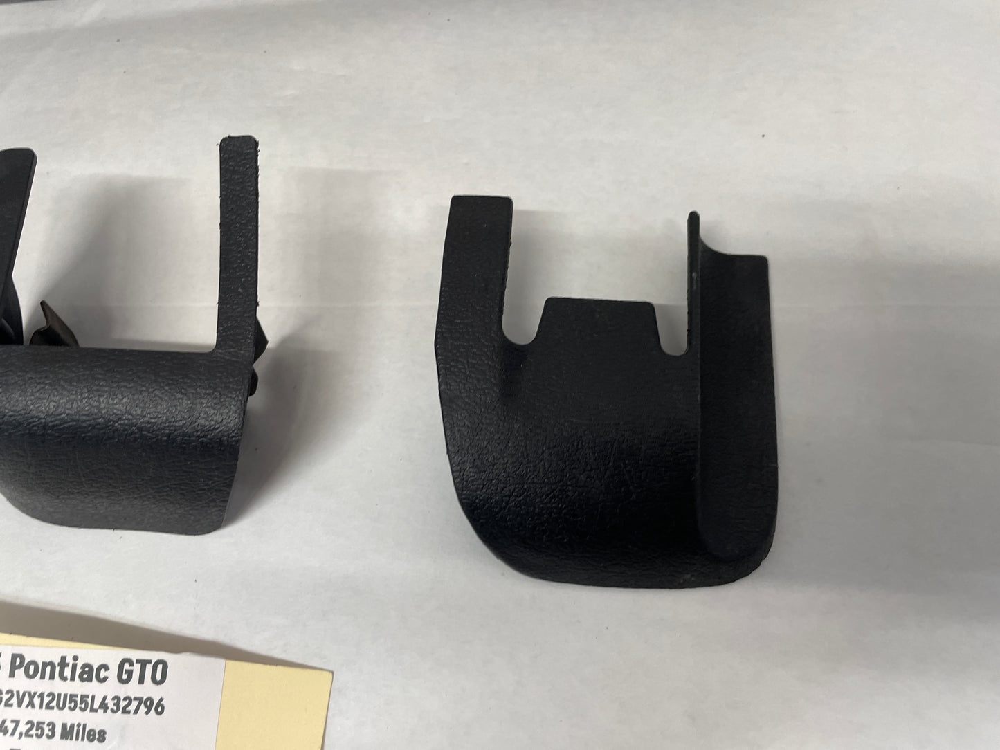 2005 Pontiac GTO Complete LH Driver 4pc Front Seat Rail Frame Trim Set OEM