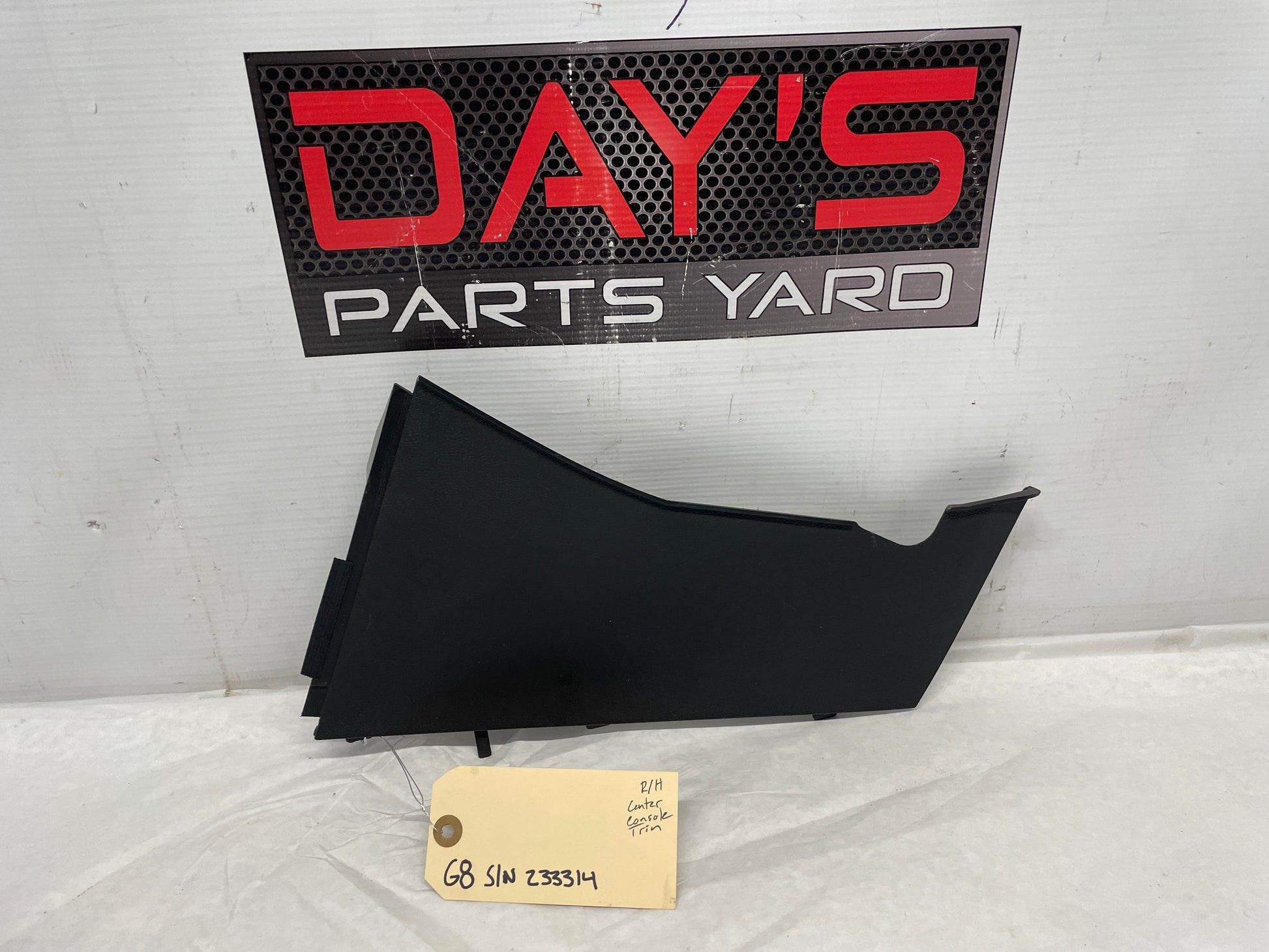 2009 Pontiac G8 RH Passenger Dash Center Console Lower Extension Side Trim OEM - Day's Parts Yard