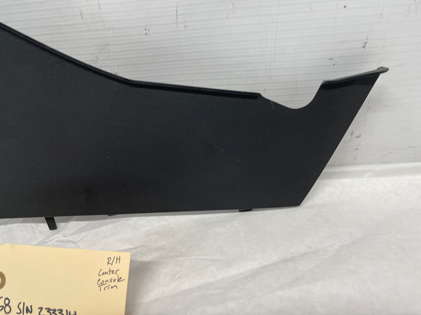 2009 Pontiac G8 RH Passenger Dash Center Console Lower Extension Side Trim OEM - Day's Parts Yard