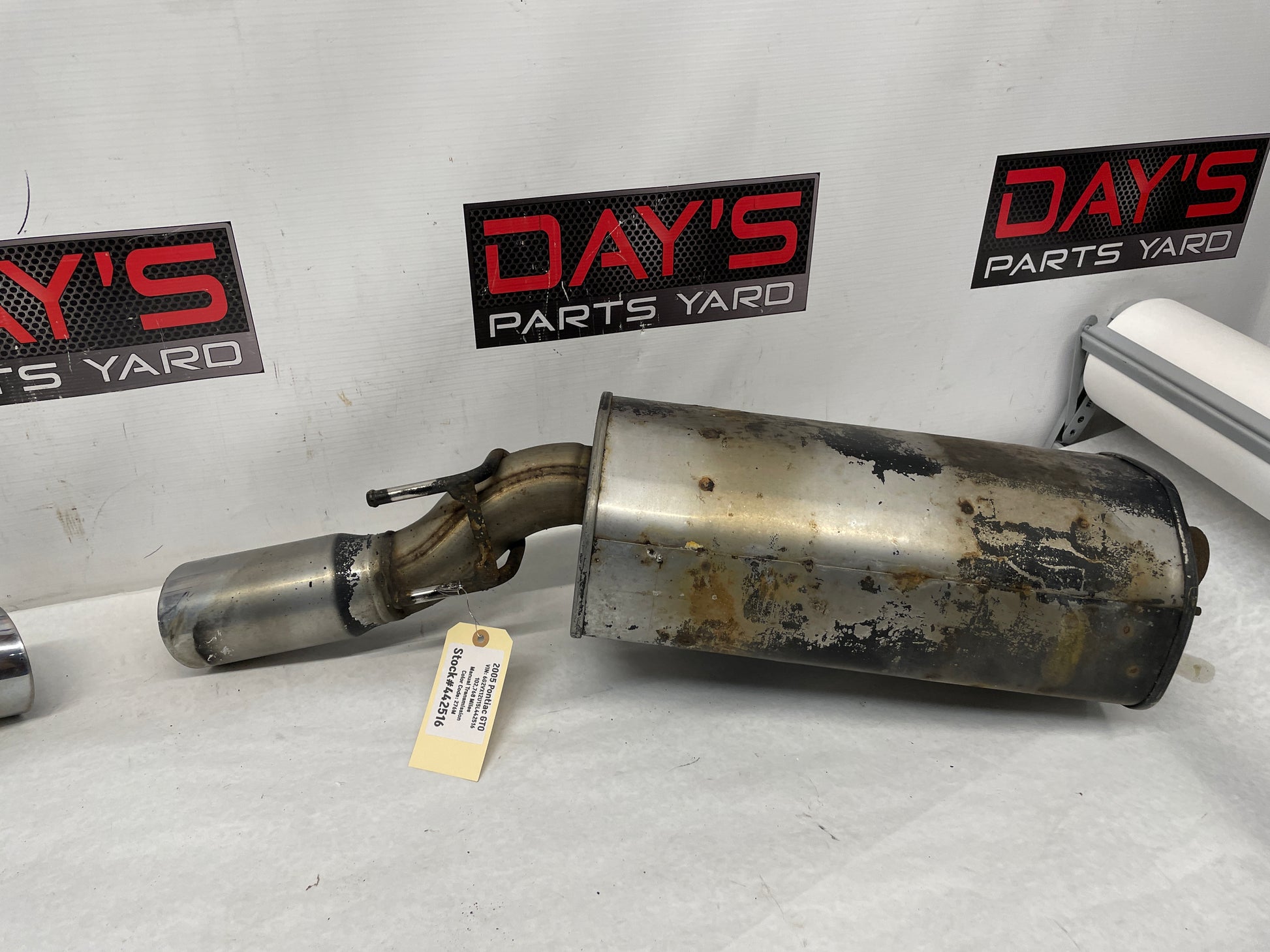 2005 Pontiac GTO RH & LH Axle Back Exhaust Mufflers Factory OEM - Day's Parts Yard