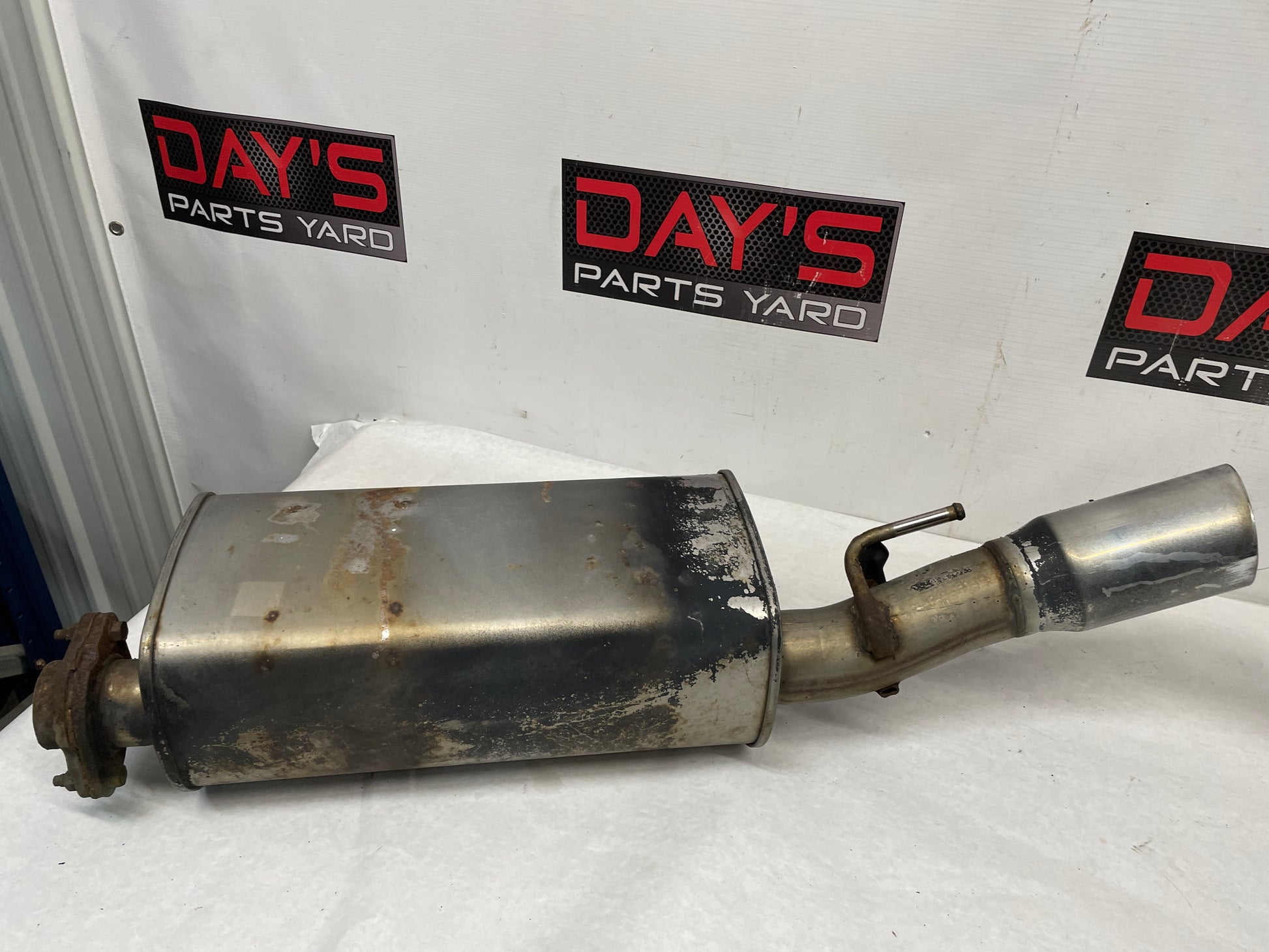 2005 Pontiac GTO RH & LH Axle Back Exhaust Mufflers Factory OEM - Day's Parts Yard
