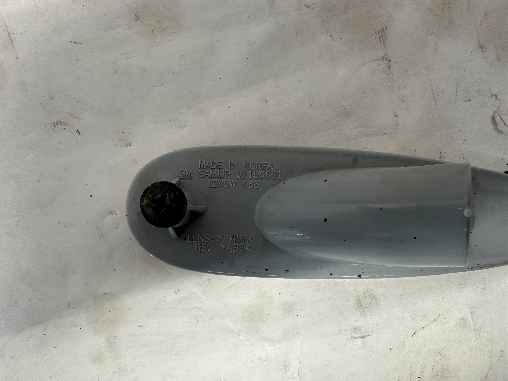 2006 Pontiac GTO Front Bumper Turn Signal Marker Light OEM - Day's Parts Yard