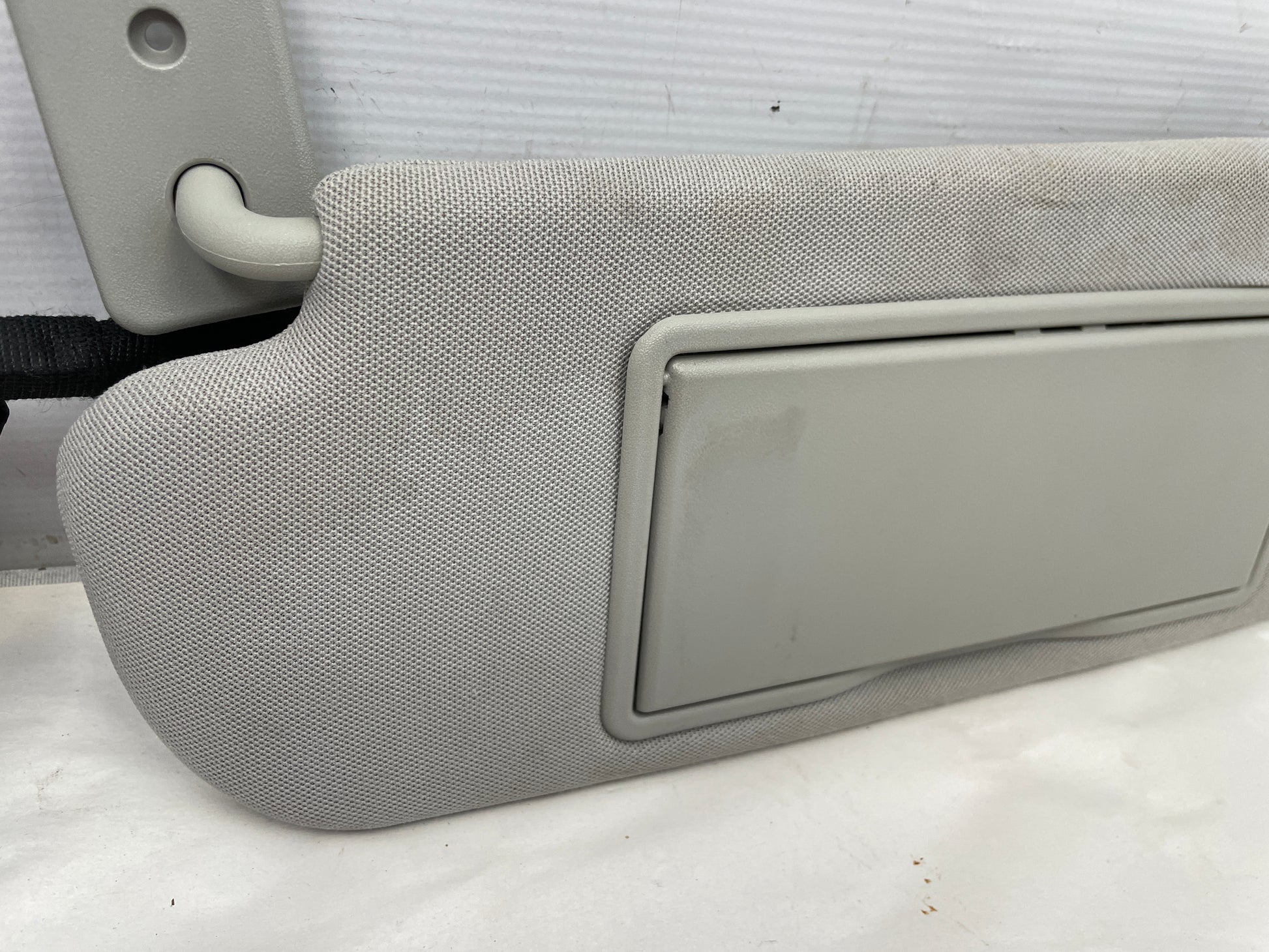 2015 Chevy SS Sedan Sun Visor Sunvisor Set w/ Clips OEM - Day's Parts Yard